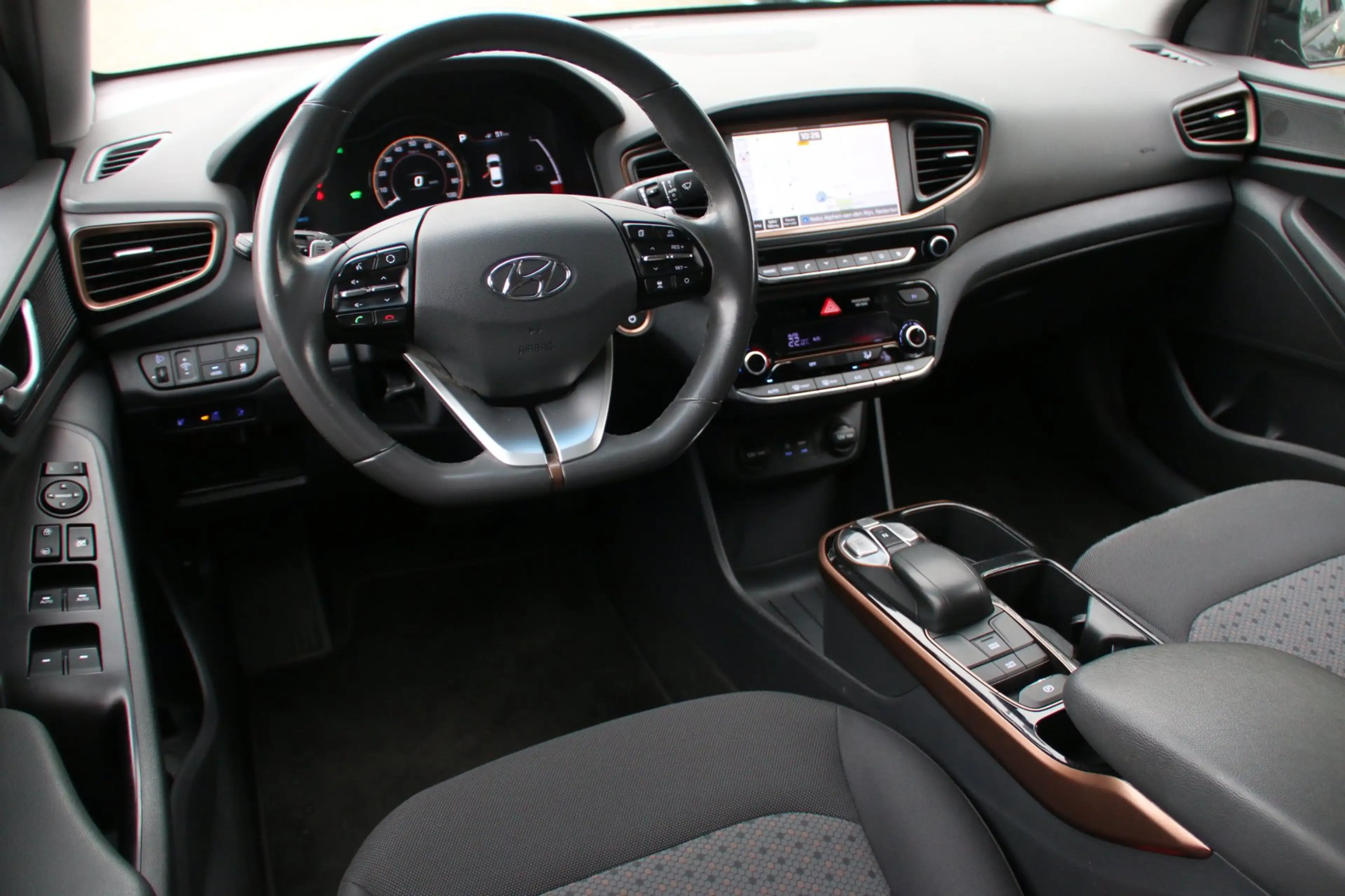 Hyundai IONIQ Comfort EV SOH 87,7% NL-AUTO NAP — photo 9