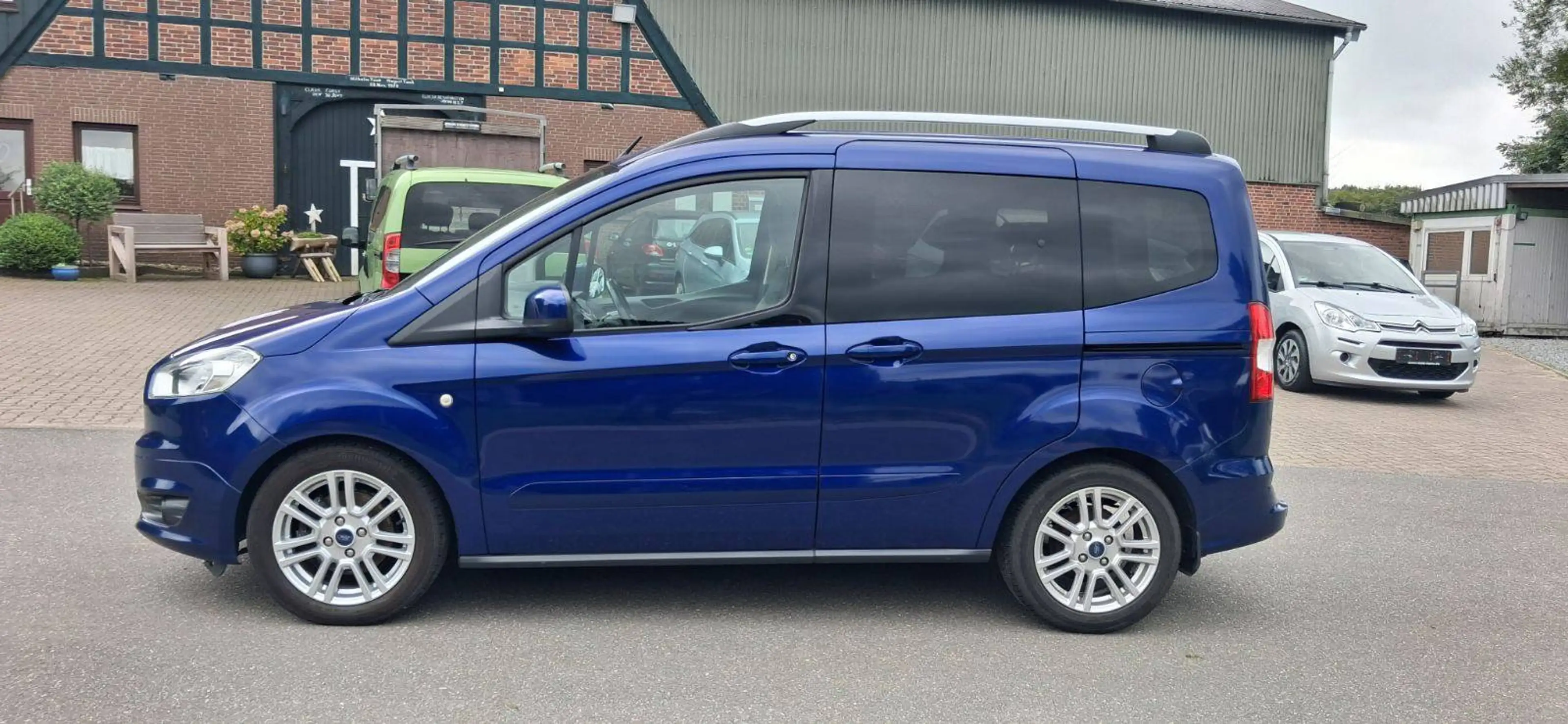 Ford Tourneo Courier Tourneo Courier Zahnriemensatz Neu Ölwechsel und Ölfilter Neu — photo 7