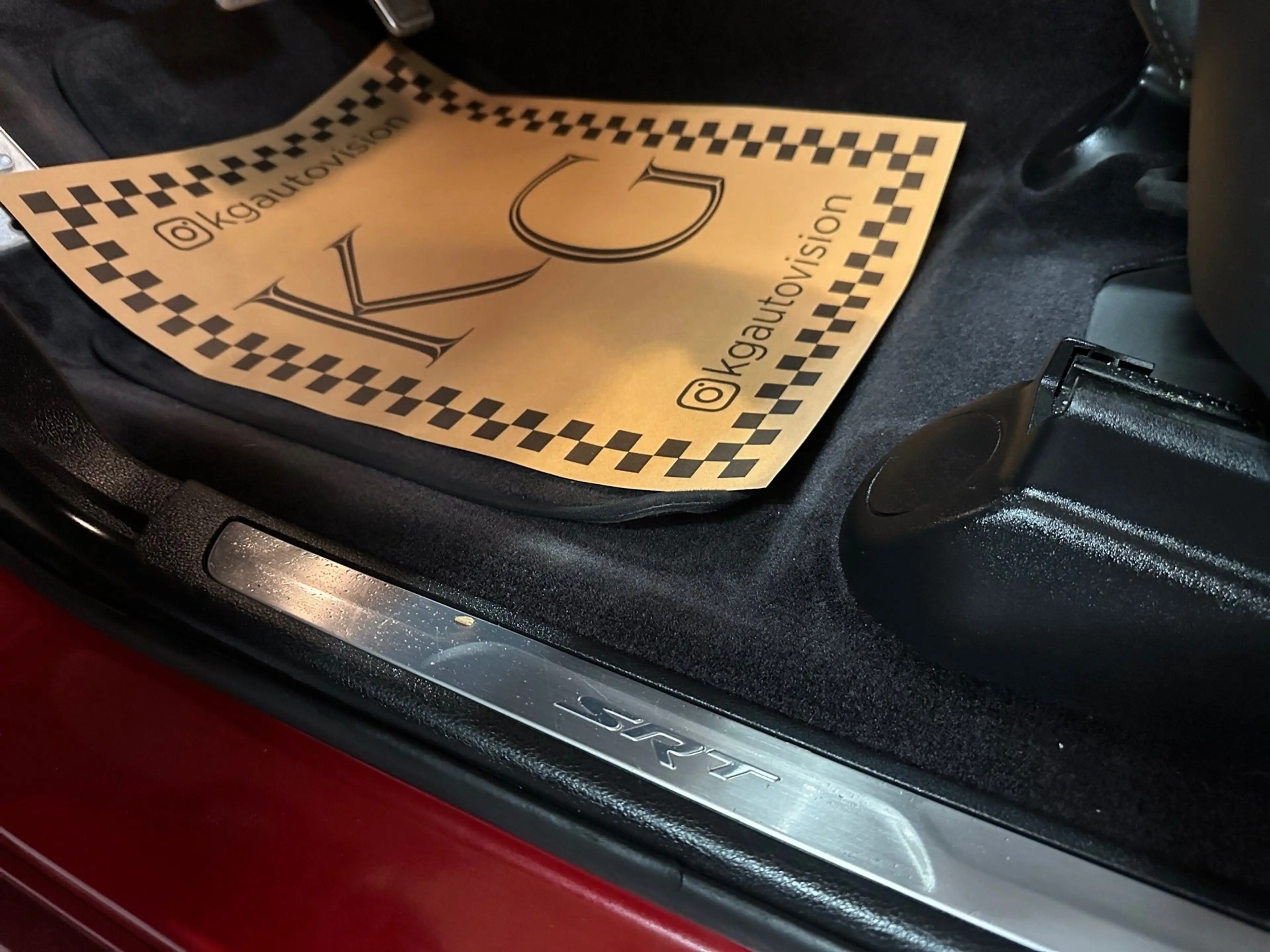 Jeep Grand Cherokee 6.4 V8 HEMI SRT — photo 44