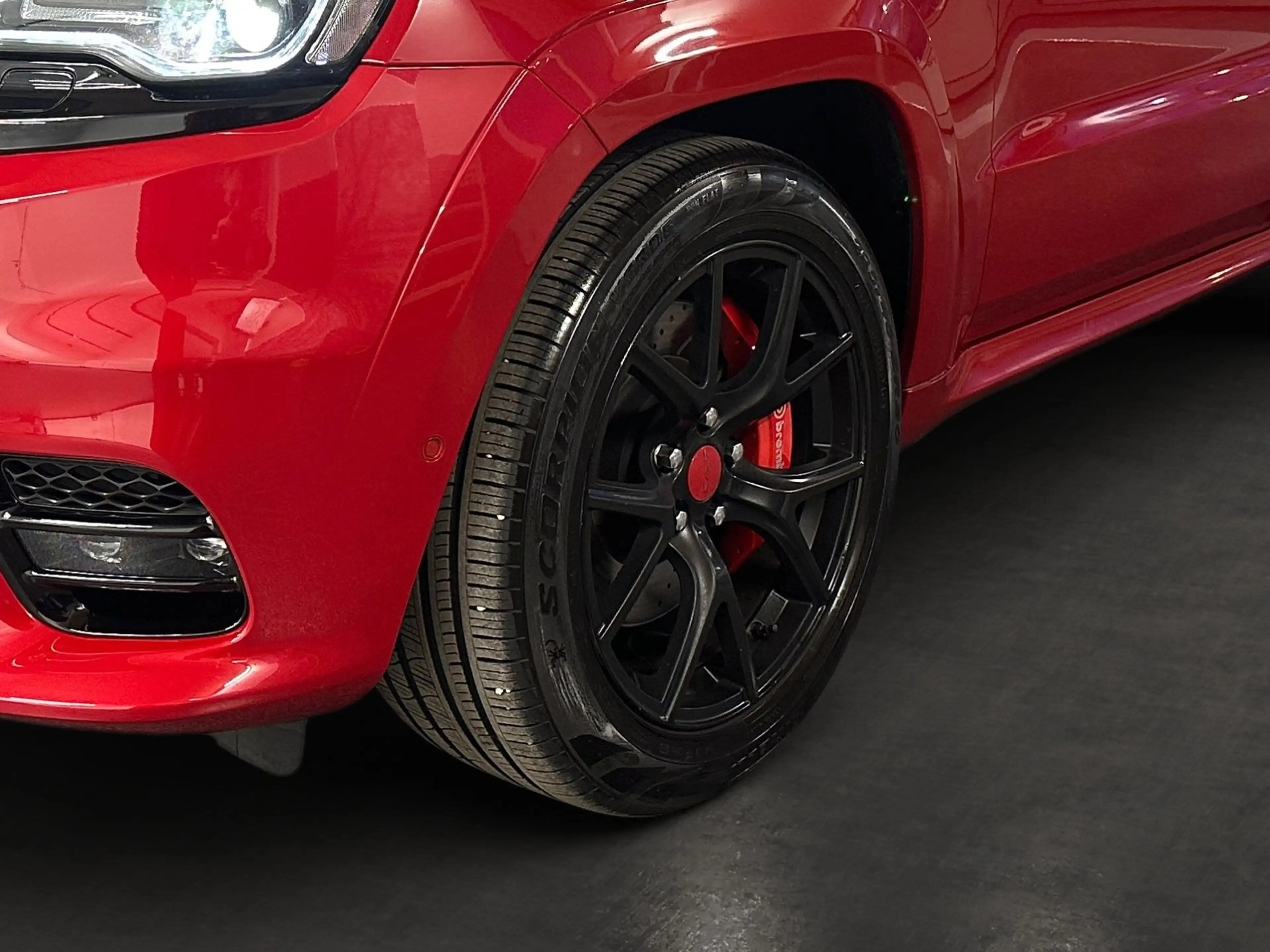 Jeep Grand Cherokee 6.4 V8 HEMI SRT — photo 13