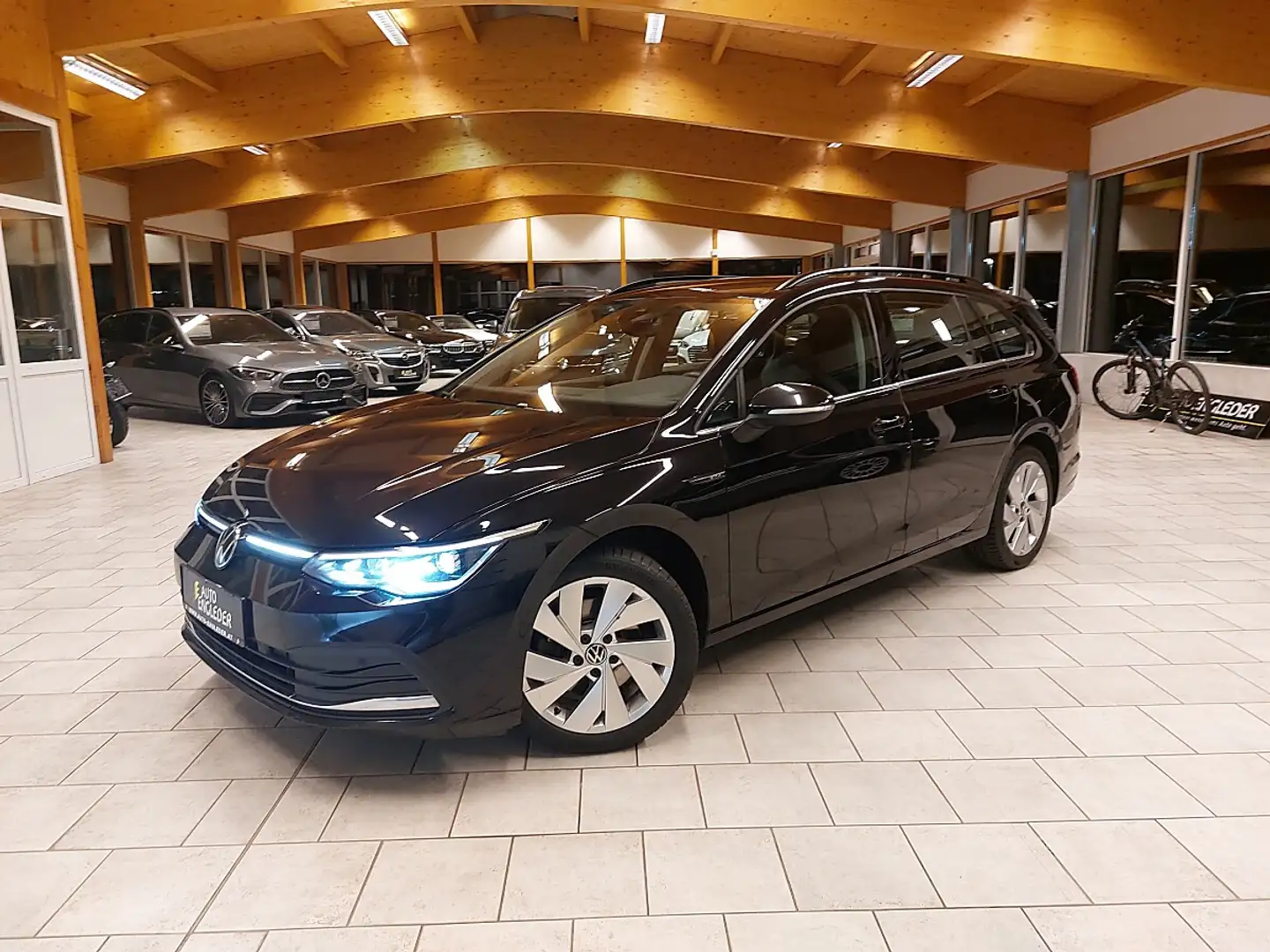 Volkswagen Golf Variant 2,0 TDI Style DSG Schwarz - 1