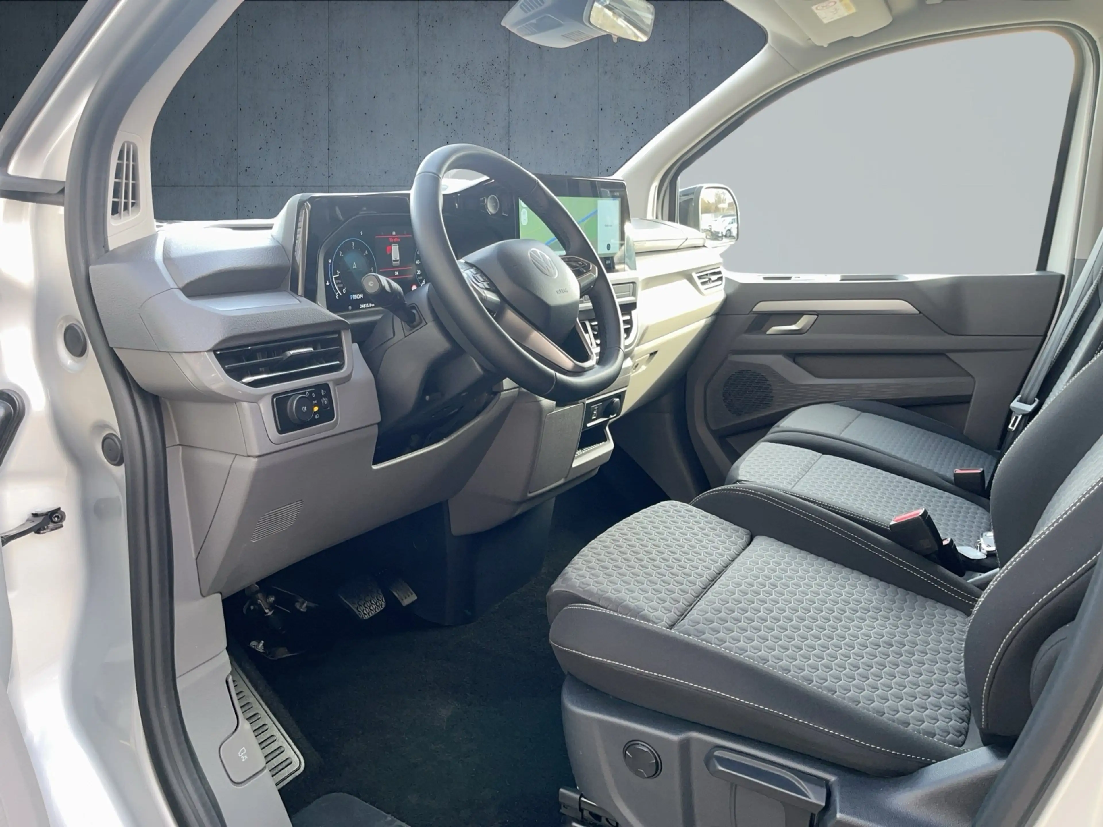 Volkswagen T7 Caravelle Life TDI DSG 4Motion AHK R-KAMERA — photo 12
