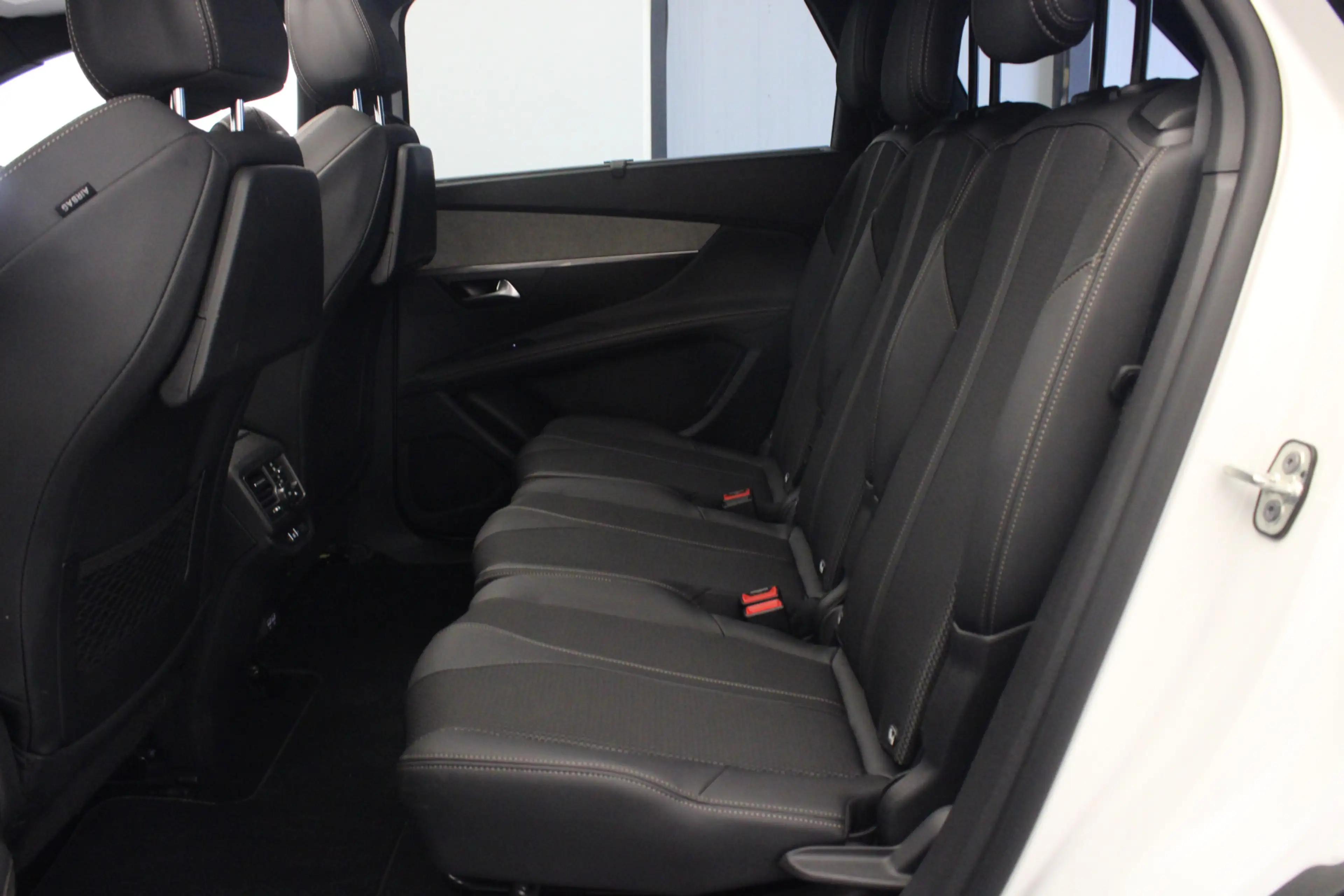 Peugeot 5008 1.2 Hybrid 136 GT 7p |Pano|Stoelverw.|Trekhaak| — photo 23