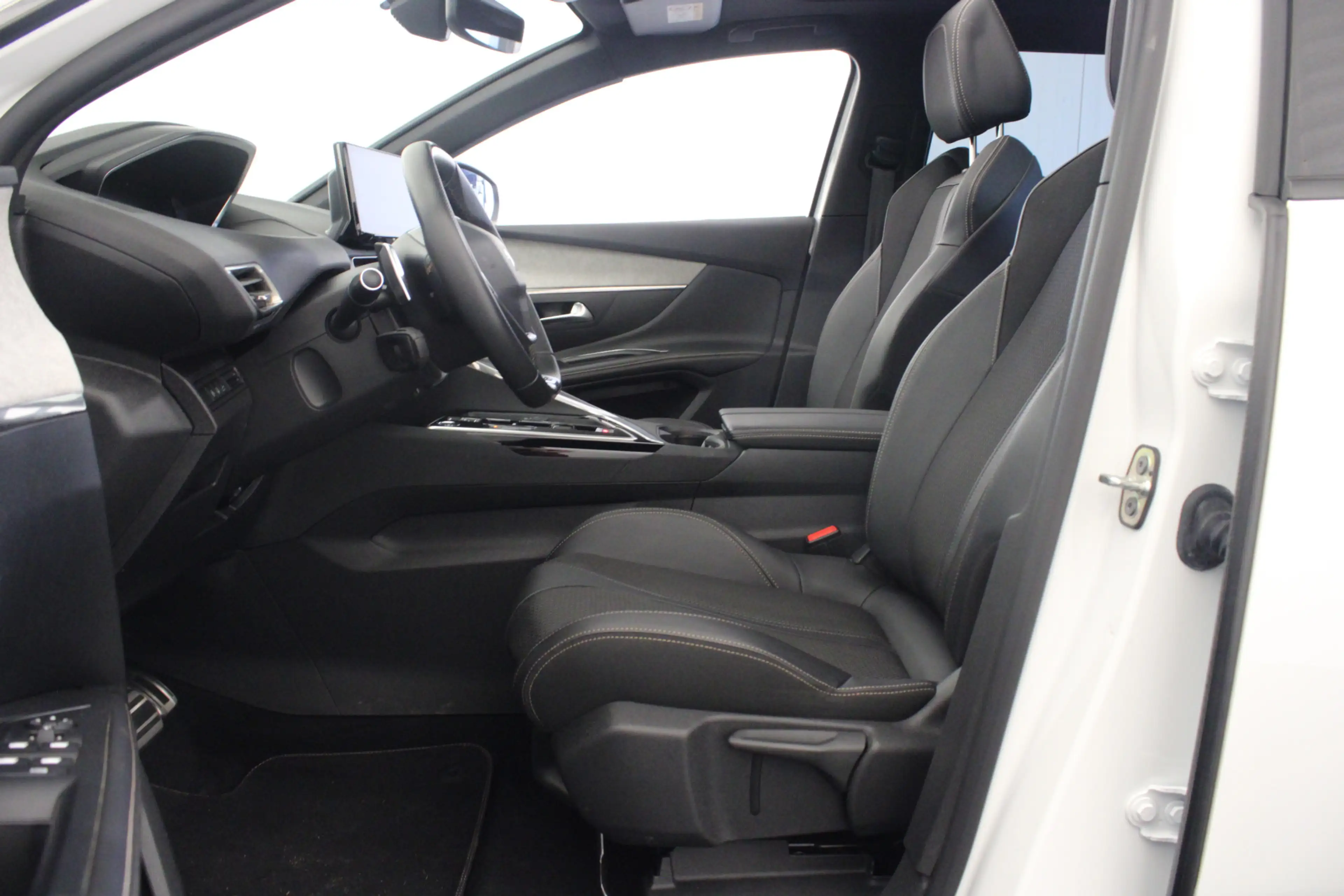 Peugeot 5008 1.2 Hybrid 136 GT 7p |Pano|Stoelverw.|Trekhaak| — photo 15