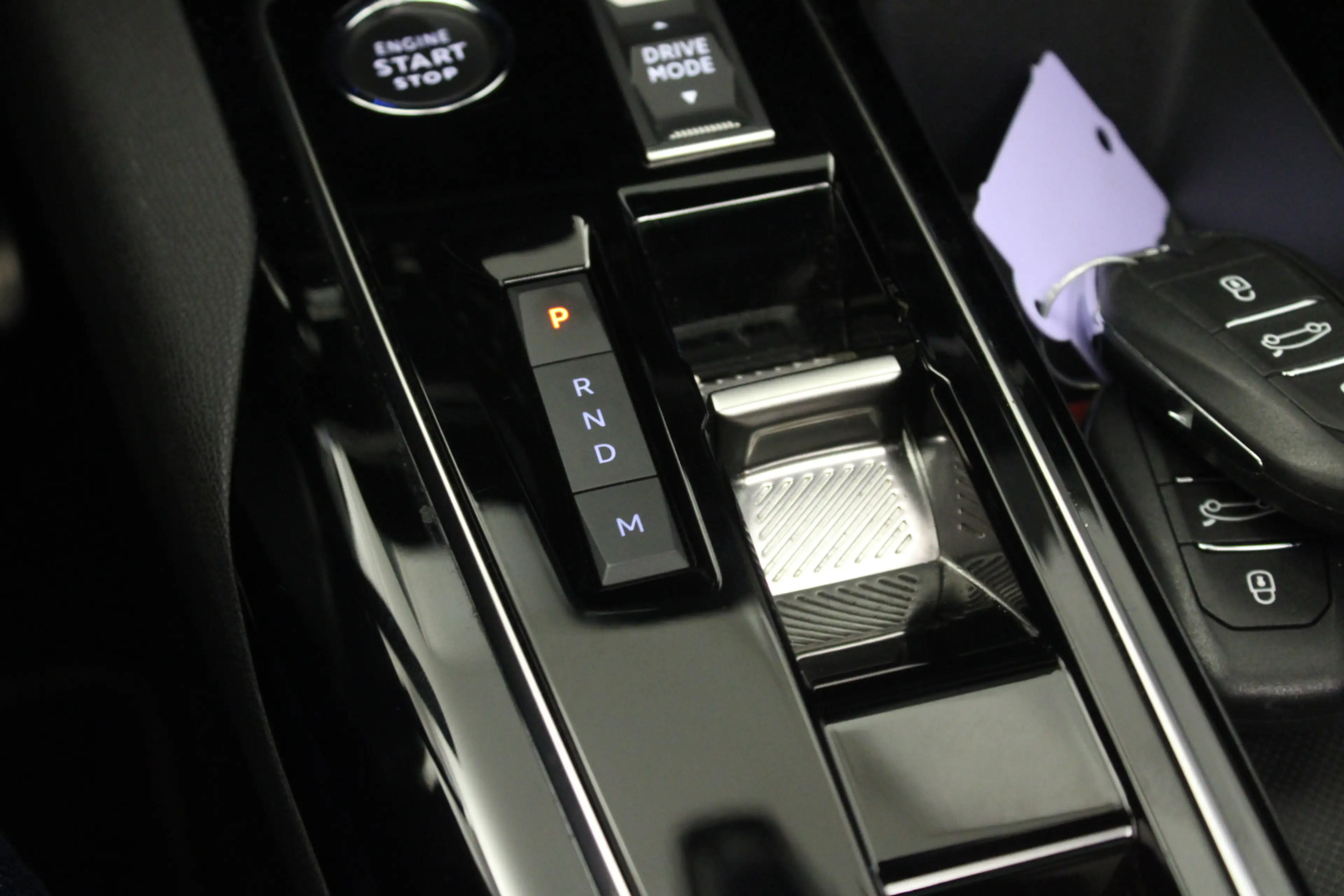 Peugeot 5008 1.2 Hybrid 136 GT 7p |Pano|Stoelverw.|Trekhaak| — photo 19