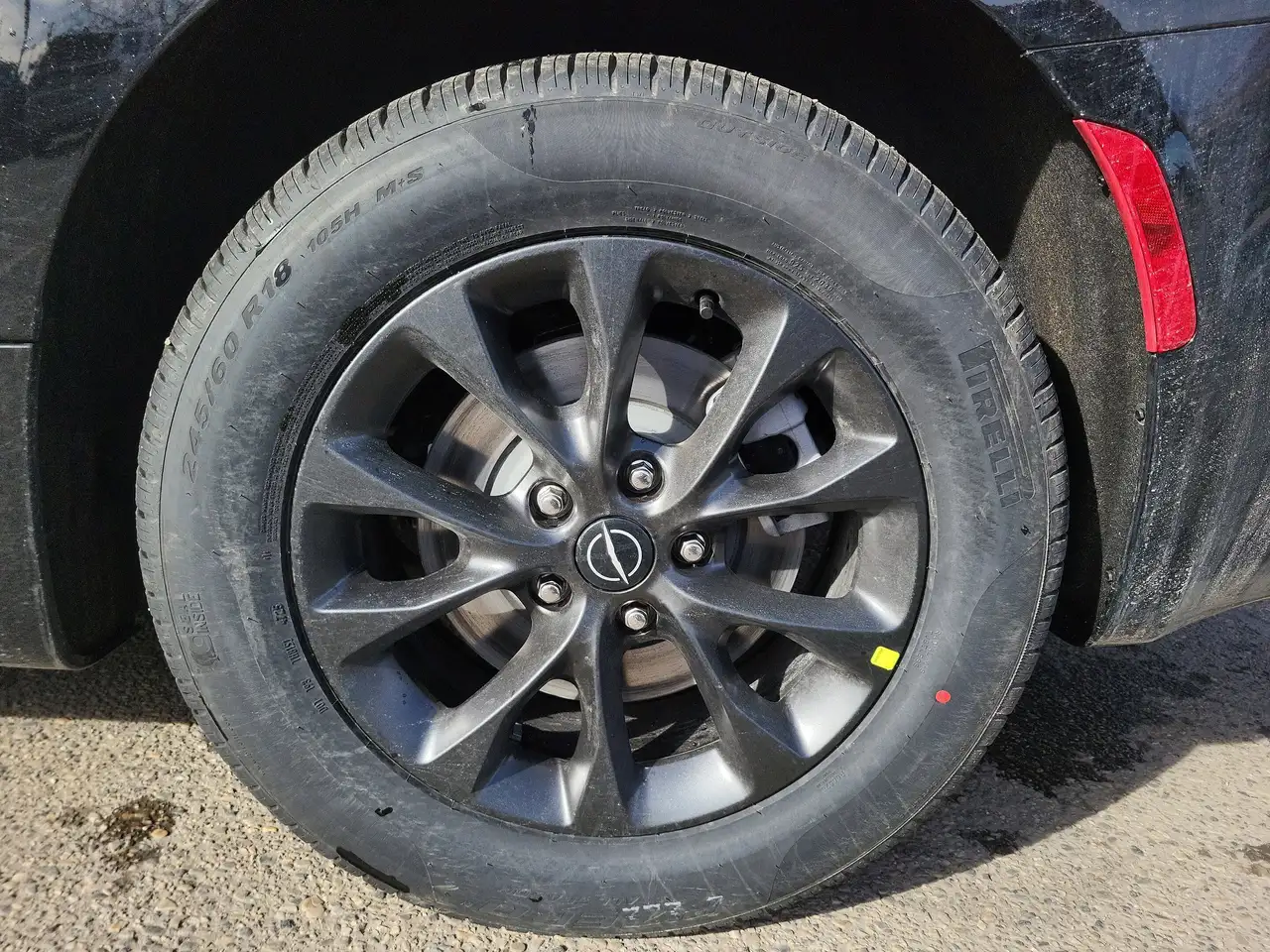 Chrysler Pacifica снимка Chrysler Pacifica