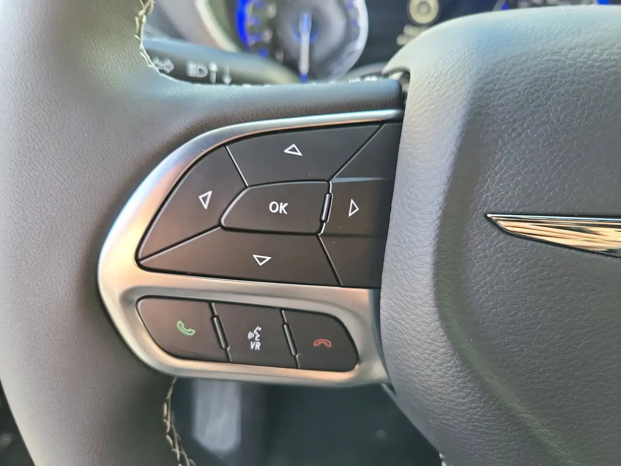 Chrysler Pacifica снимка Chrysler Pacifica