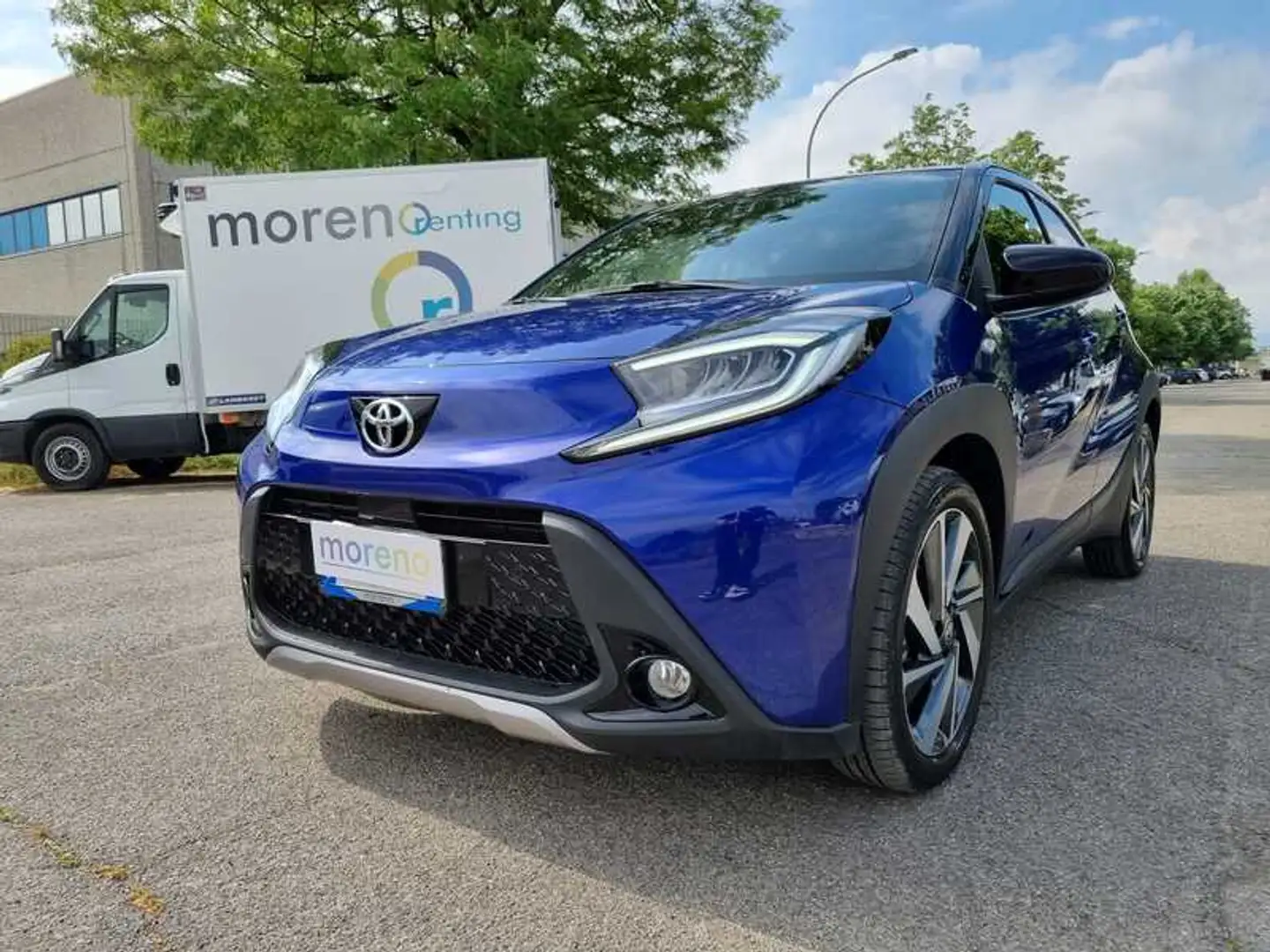 Toyota Aygo X 1.0 Lounge 72 CV s-cvt Blu/Azzurro - 1