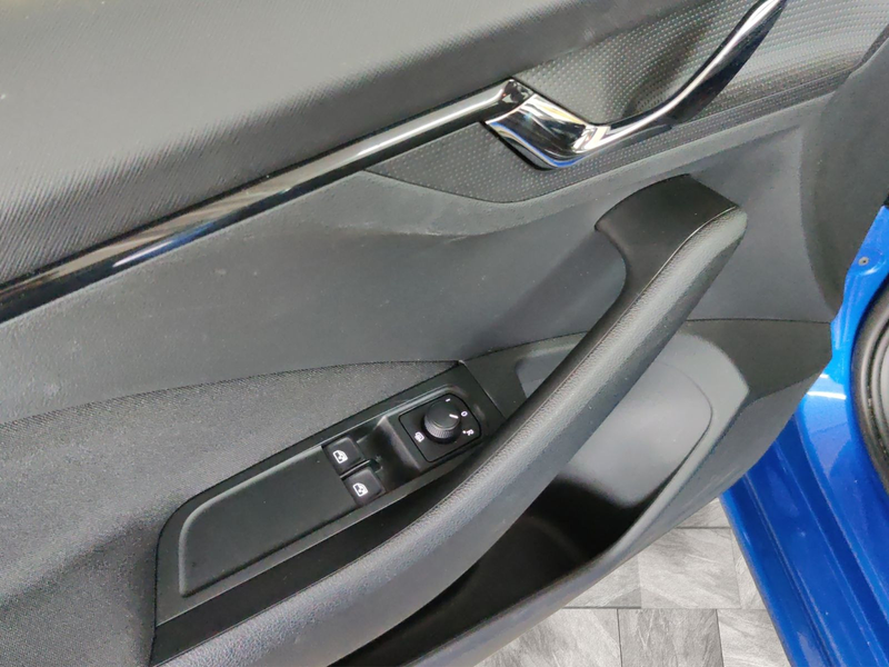 Skoda Scala Ambition 1.5 TSI MirrorLink/SHZ/bis 05.28N — photo 9