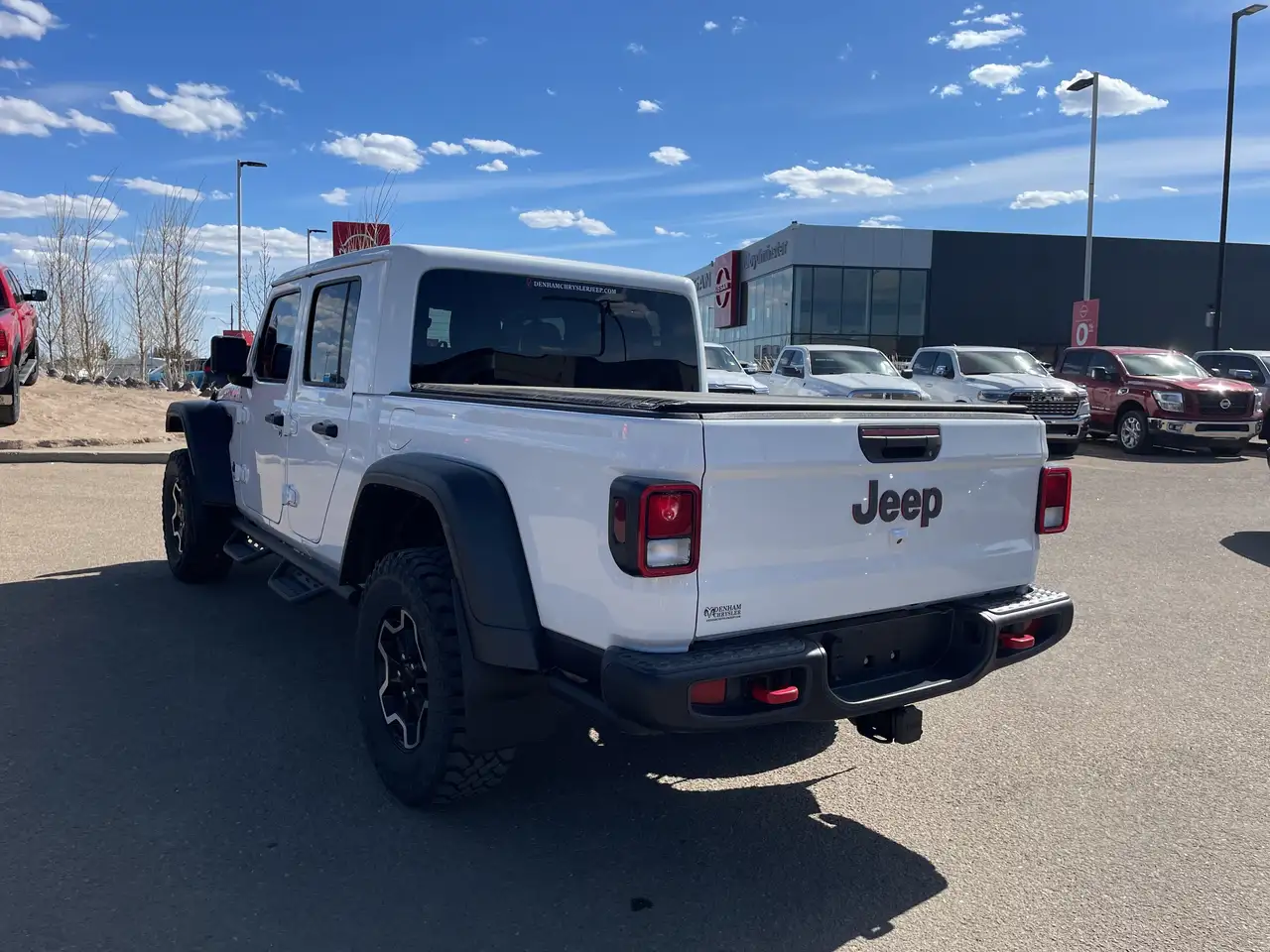 Jeep Gladiator снимка Jeep Gladiator
