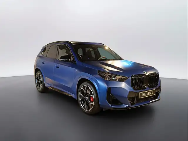 BMW X1 view 3