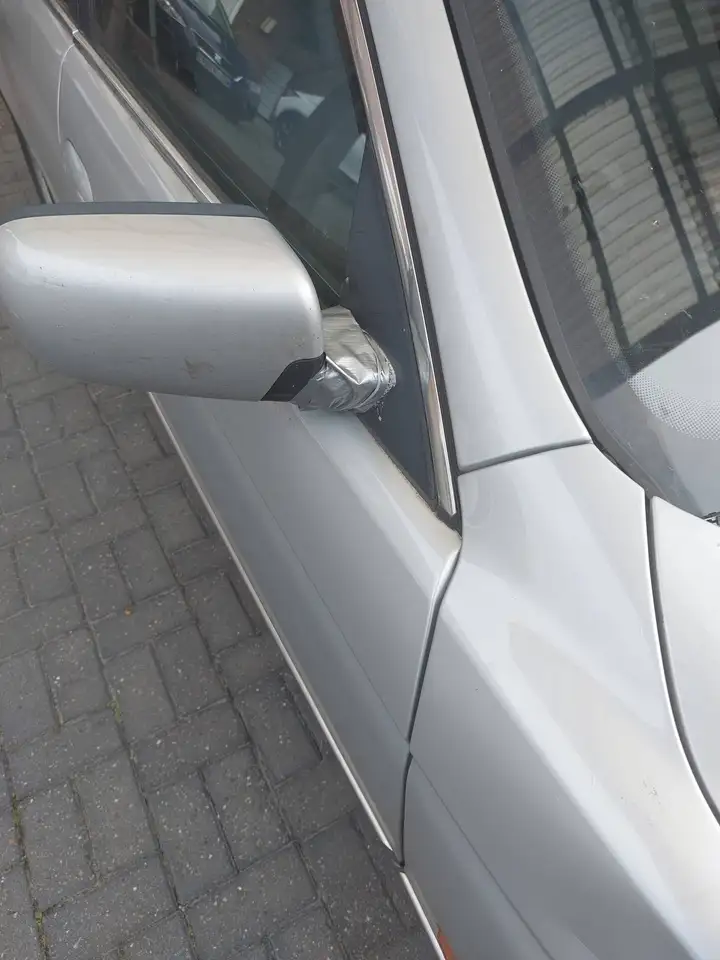 BMW 528, foto 2