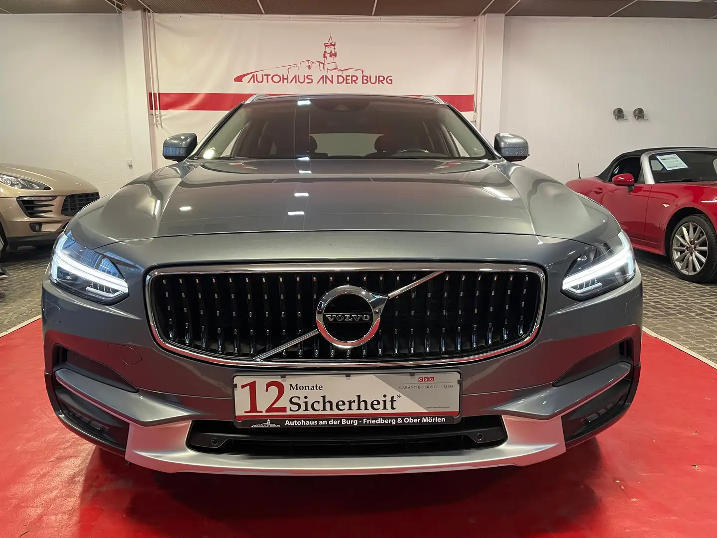 Volvo V90 AWD *LED + DAB + Leder + Ambiente Grau - 2