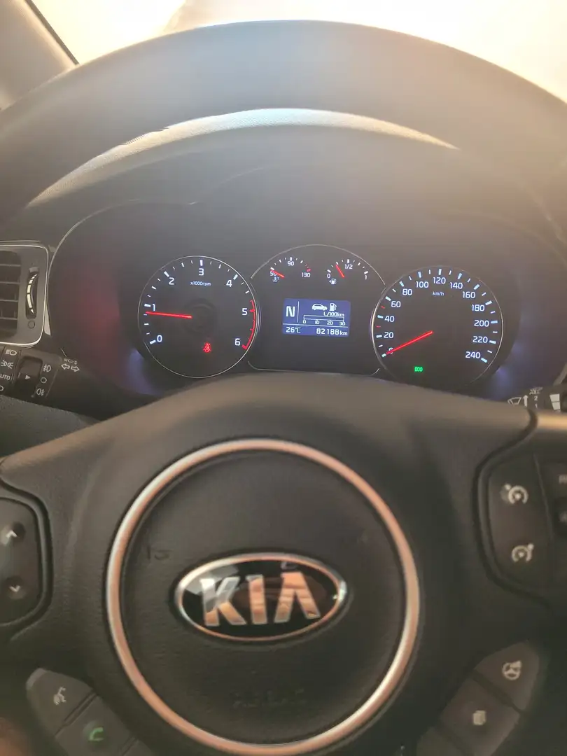 Kia Carens 1700 class disel automatica 02 2016 Серый - 1
