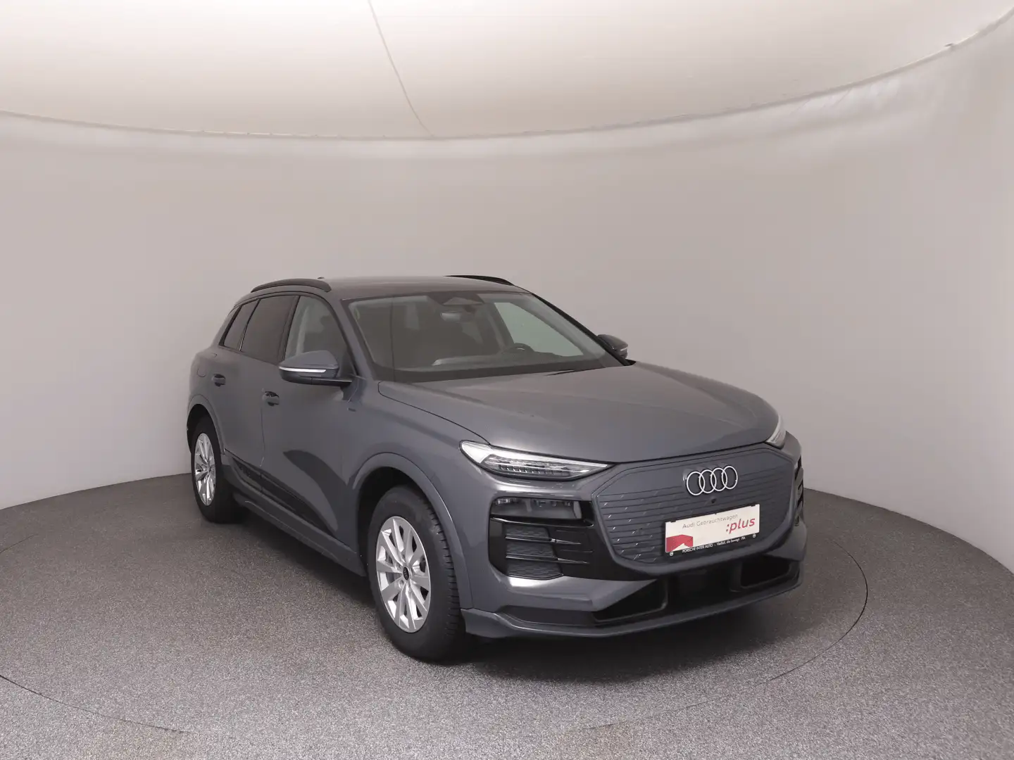 Audi Q6 e-tron e-tron performance Grau - 2