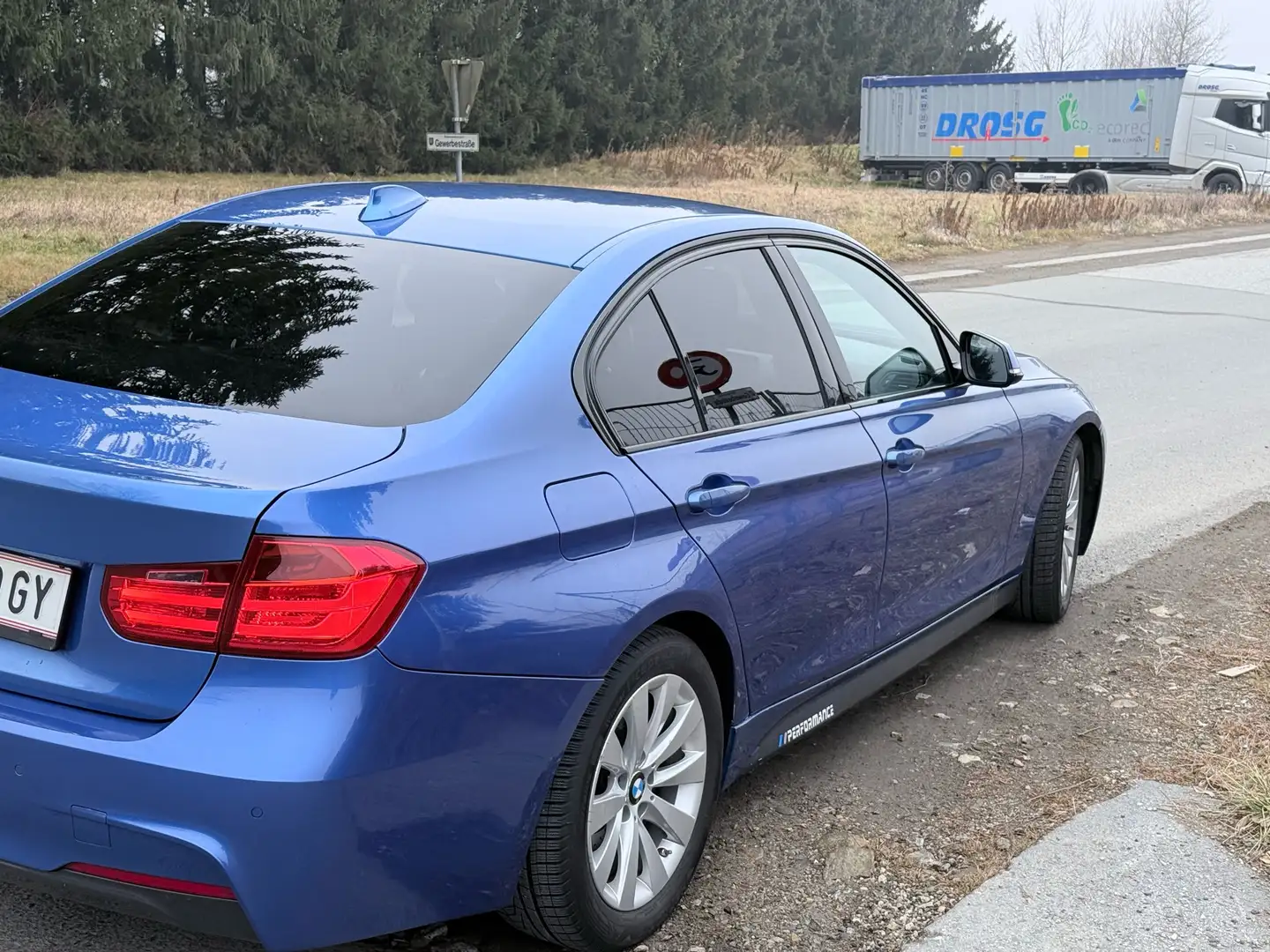 BMW 320 320d 184 ch M Sport - 2