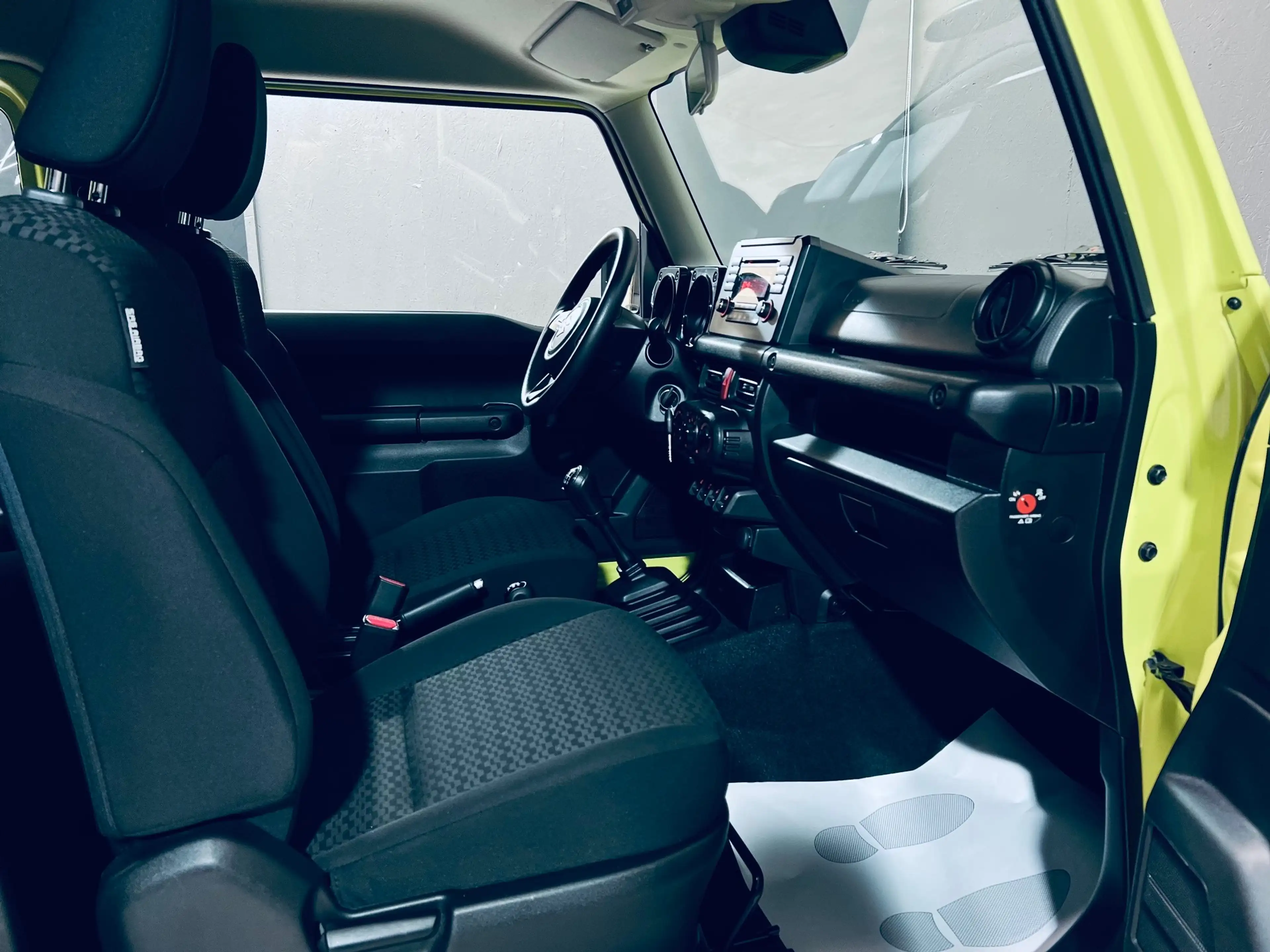 Suzuki Jimny 1.5i **4x4**4 PLACES**CLIMATISATION**CARNET COMPLET** — photo 7