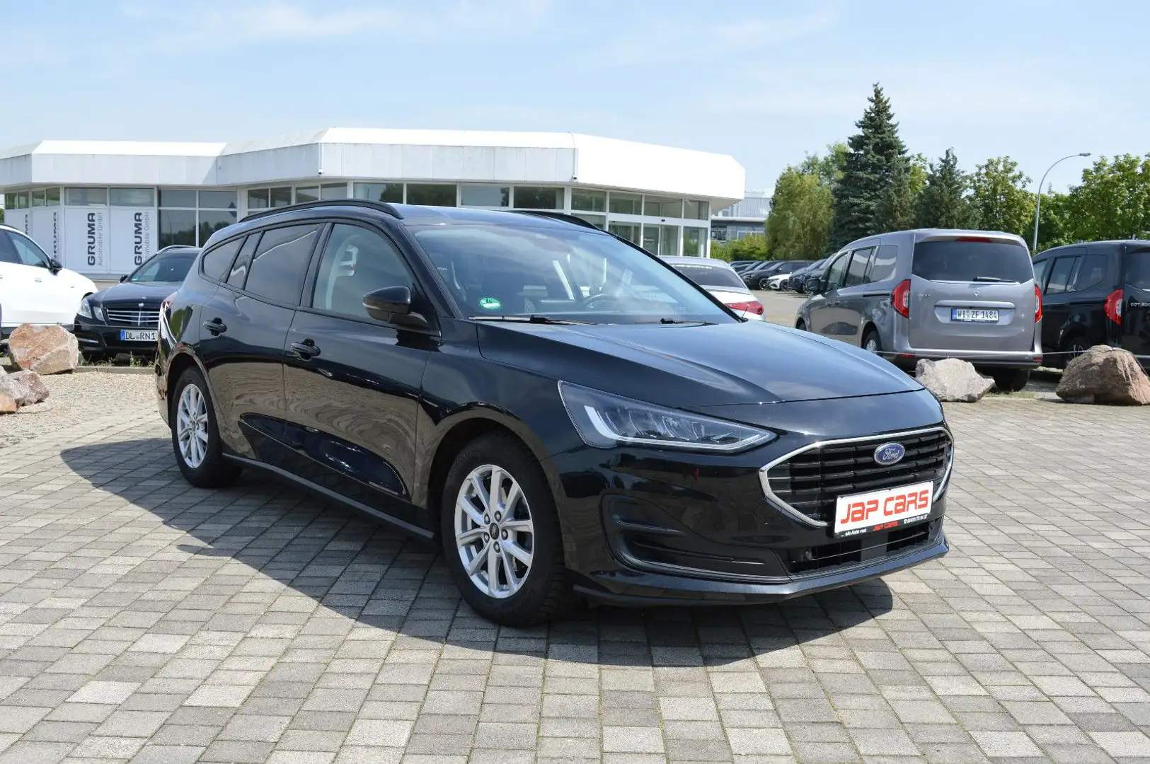 Ford Focus 1.5 Eco Blue Cool& Connect+ LED Schwarz - 1