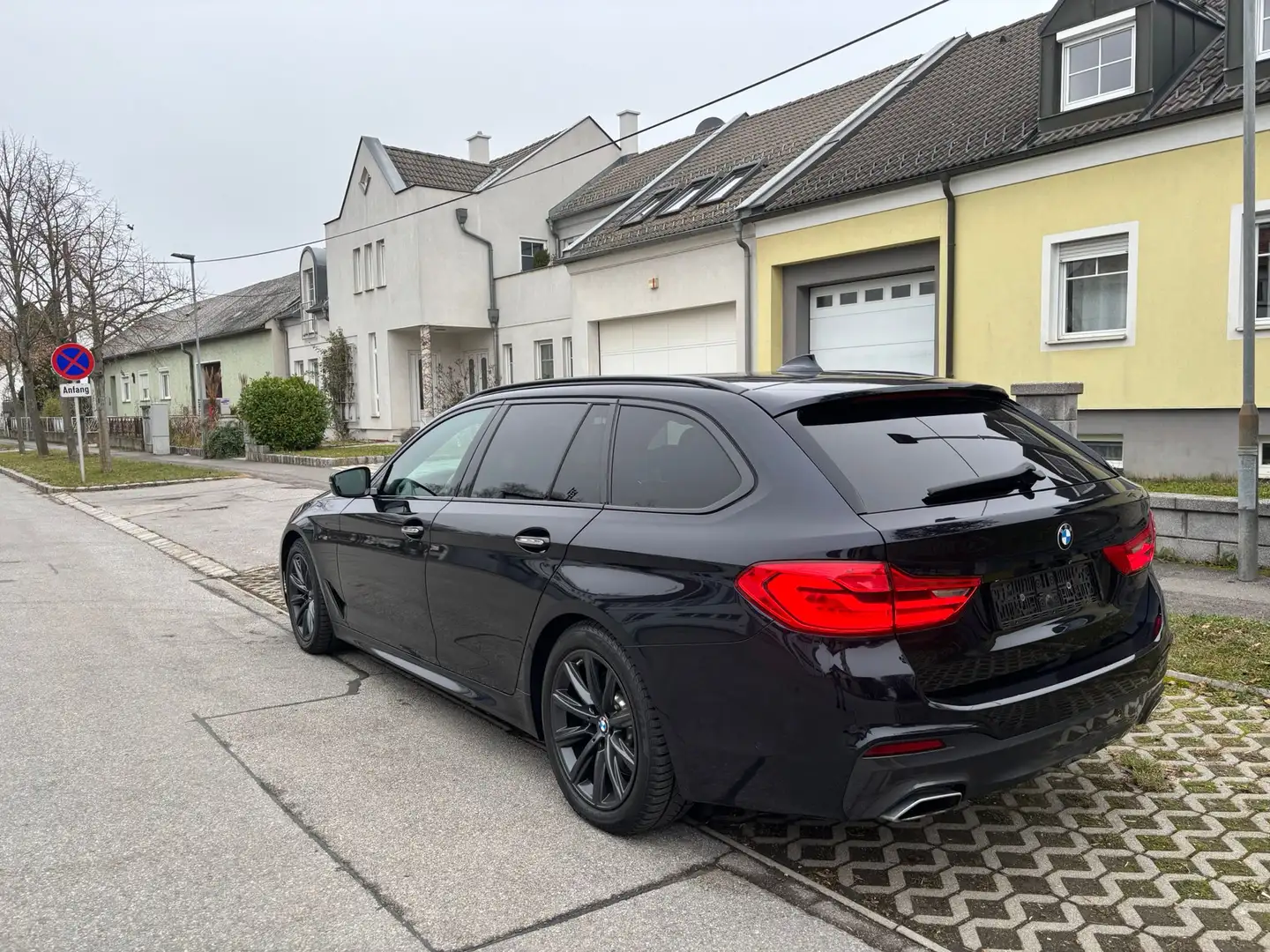 BMW 540 540i Touring xDrive Aut. Blau - 1