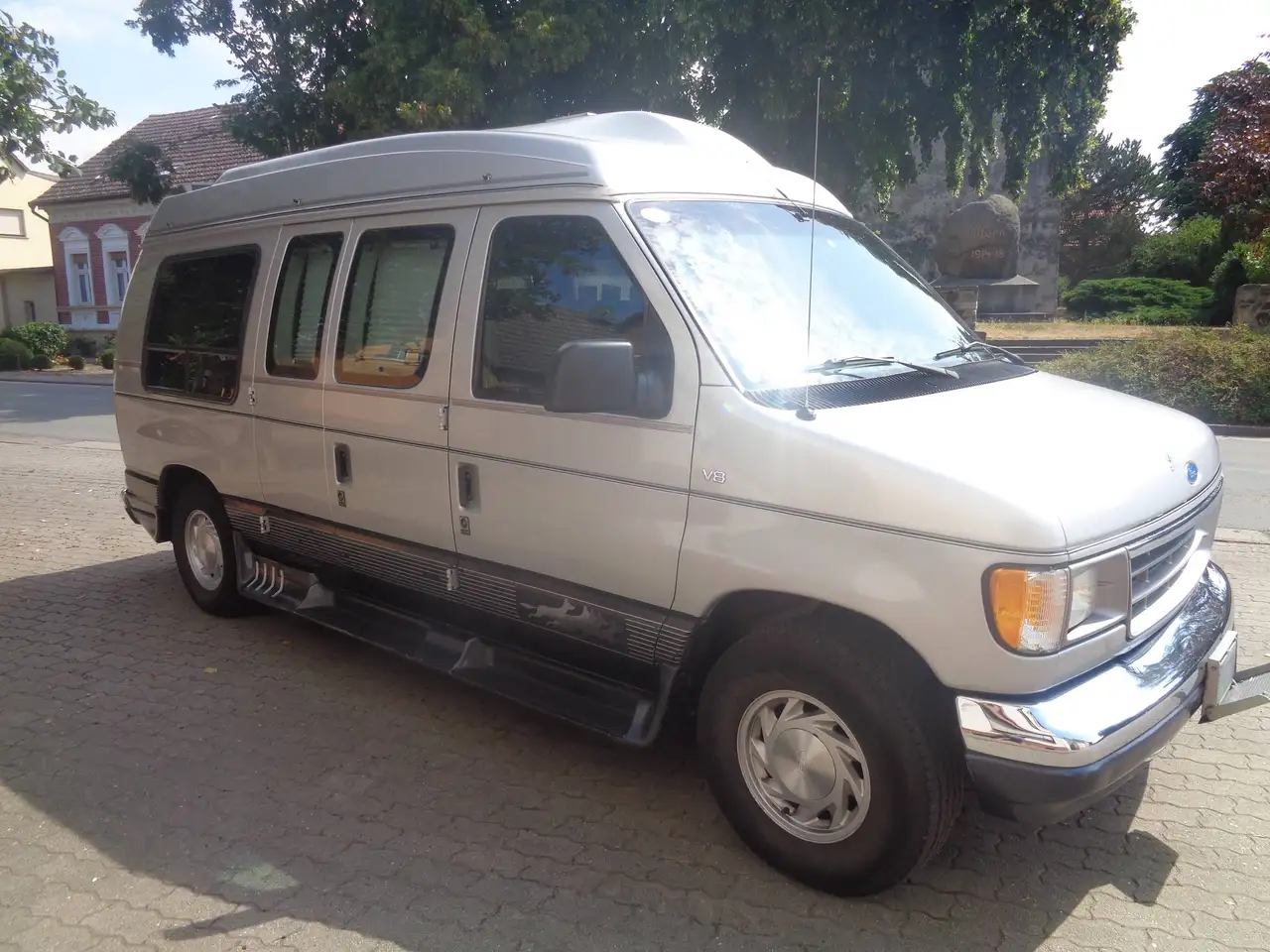 Ford E-150 Econoline, foto 2