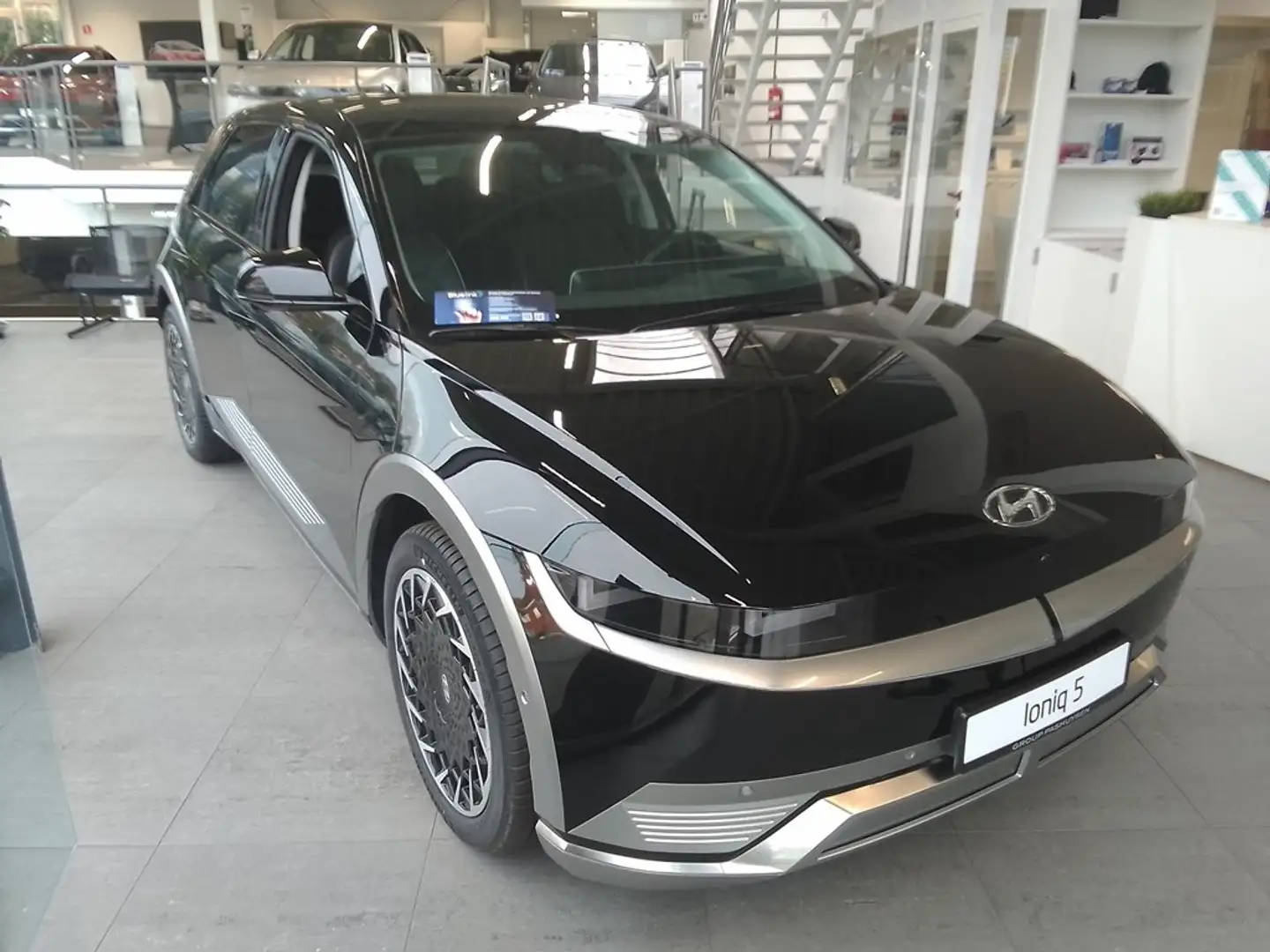 Hyundai IONIQ 5 E2a Balance Vision EV 77Kwh 325 AWD Noir - 2