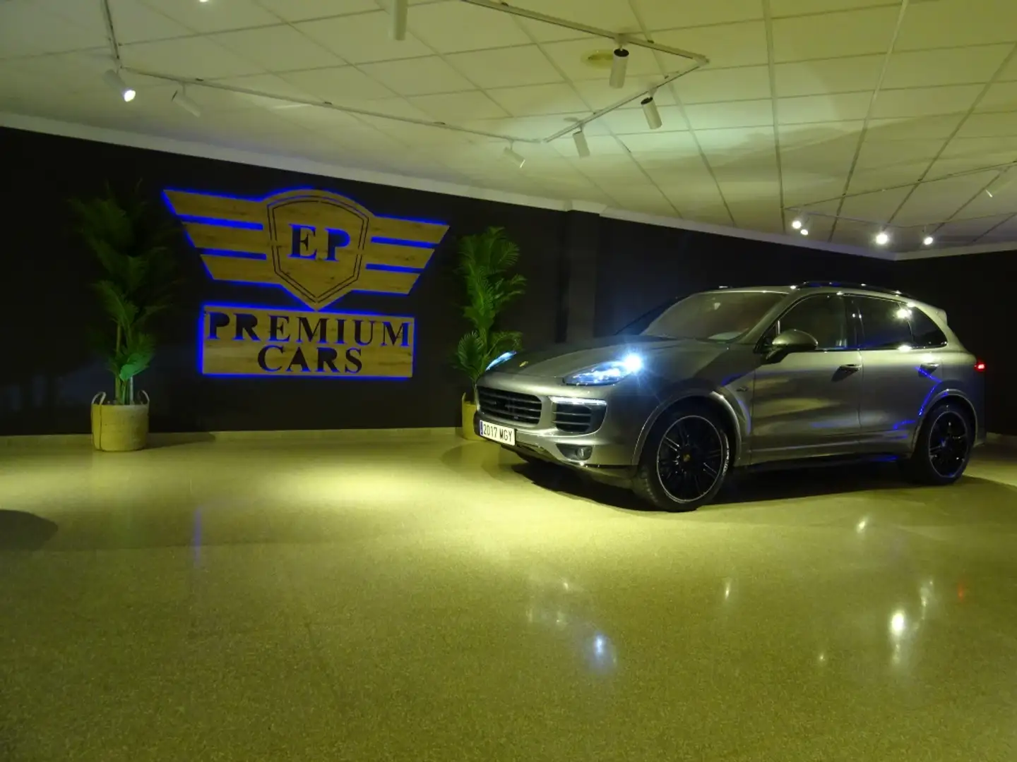 Porsche Cayenne S Diesel Aut. Gris - 1