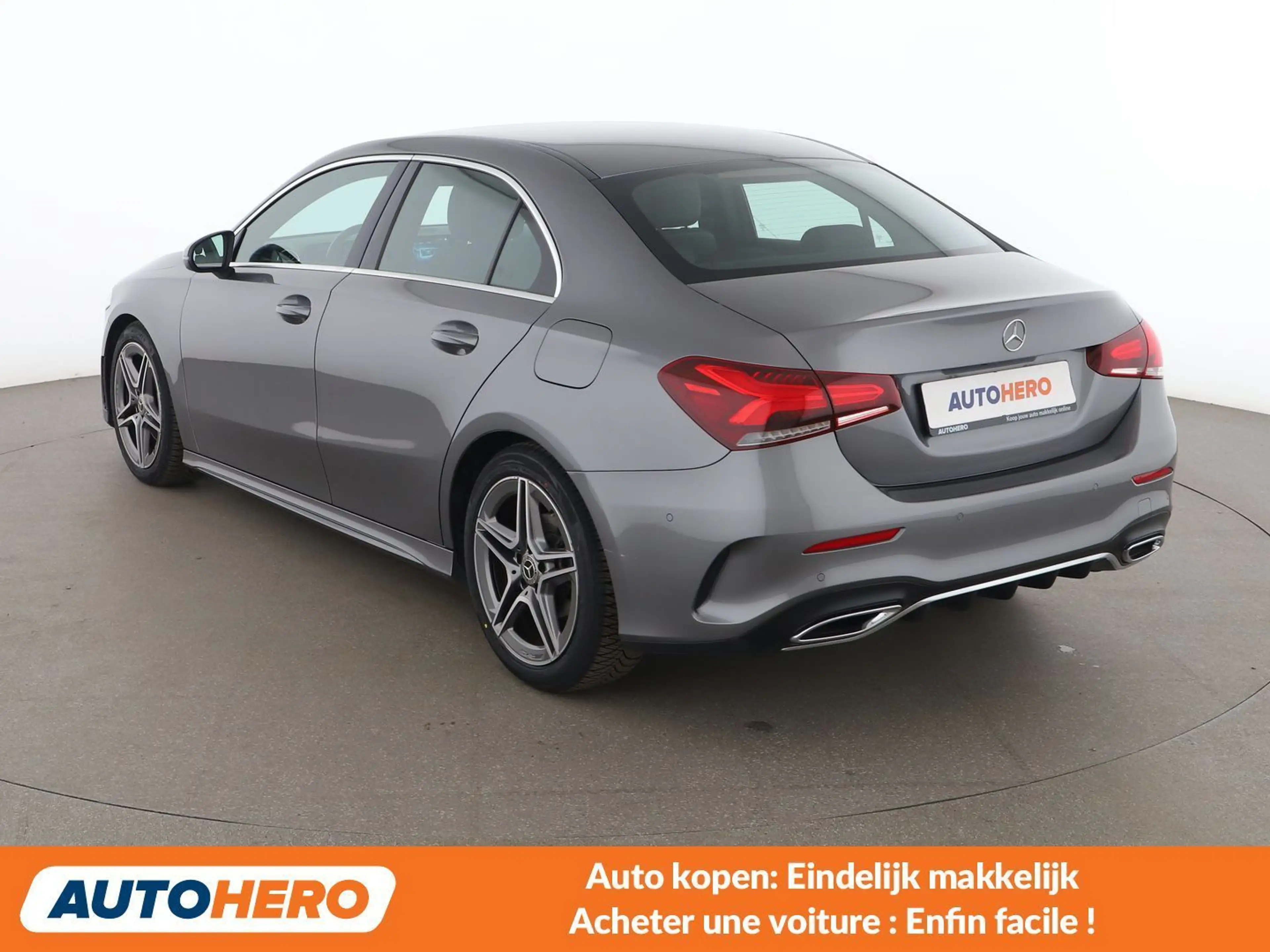 Mercedes-Benz A 180 A 180 d AMG Line — photo 4