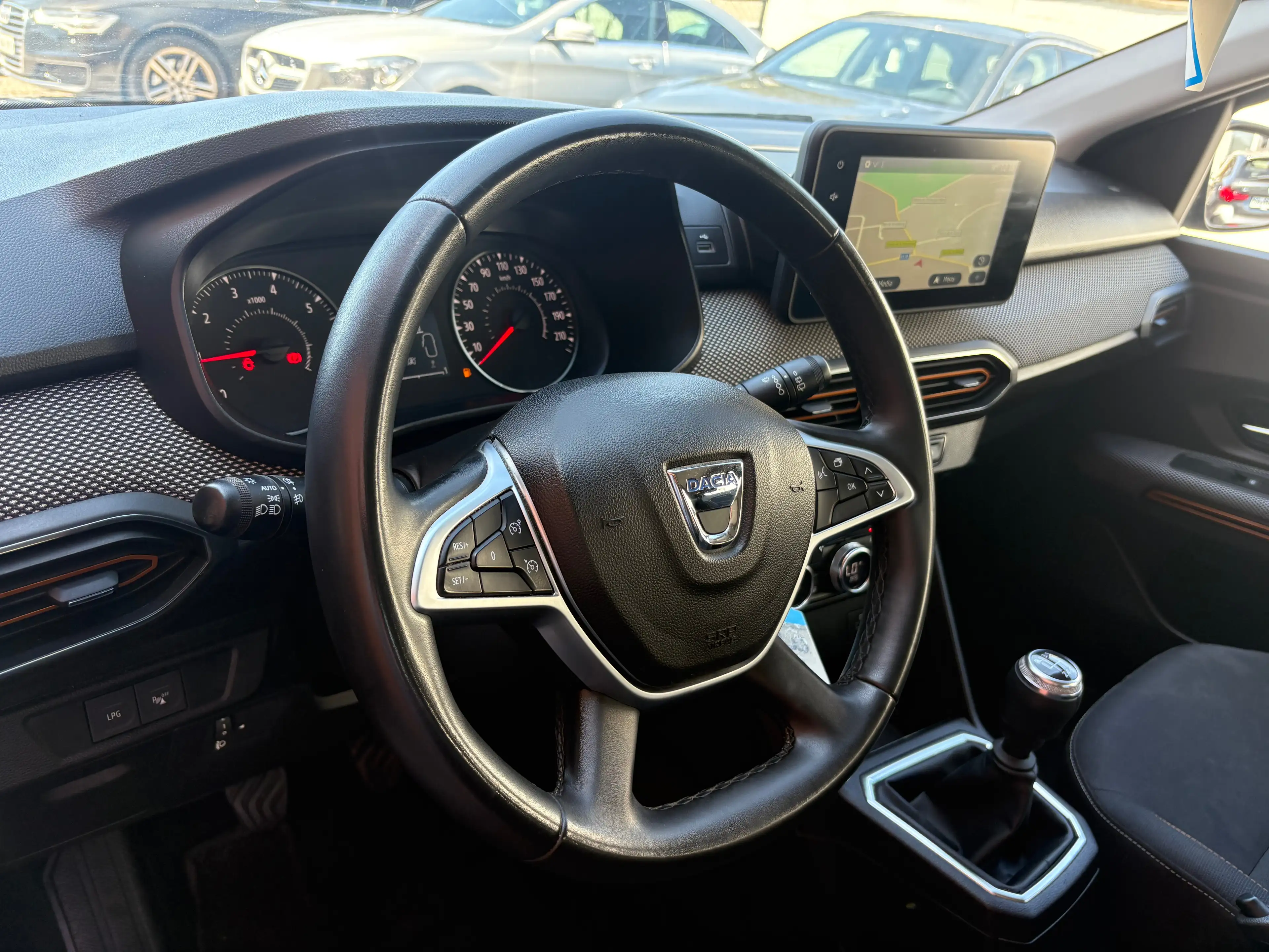 Dacia Sandero Stepway 1.0 TCe*1er PROPRIETAIRE*CAMERA*GPS*CAR-PLAY*AIRCO AUTO*PDC*LED* — photo 15