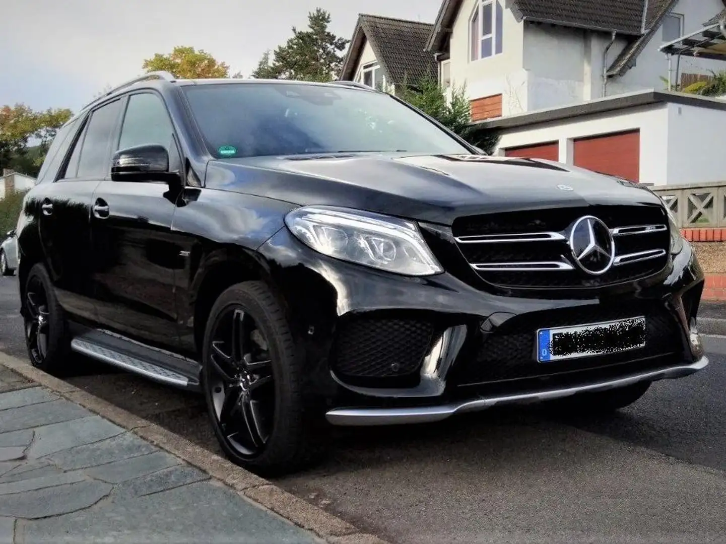 Mercedes-Benz GLE 43 AMG GLE 450 AMG,Standheizung, Assist.,Night, Panorama Schwarz - 2