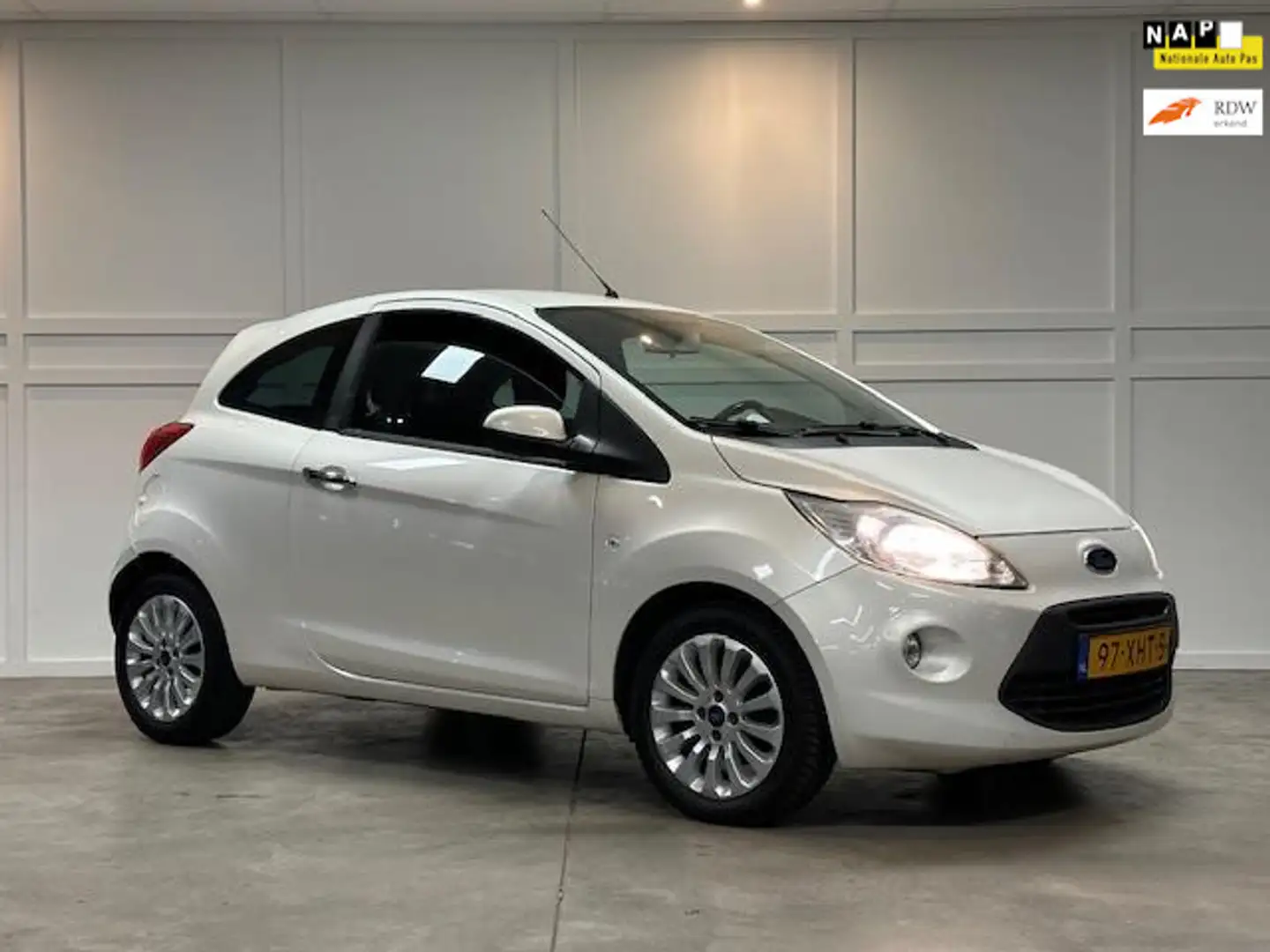 Ford Ka/Ka+ 1.2 Titanium X start/stop / 2012 / Airco / 109.894 Blanc - 1