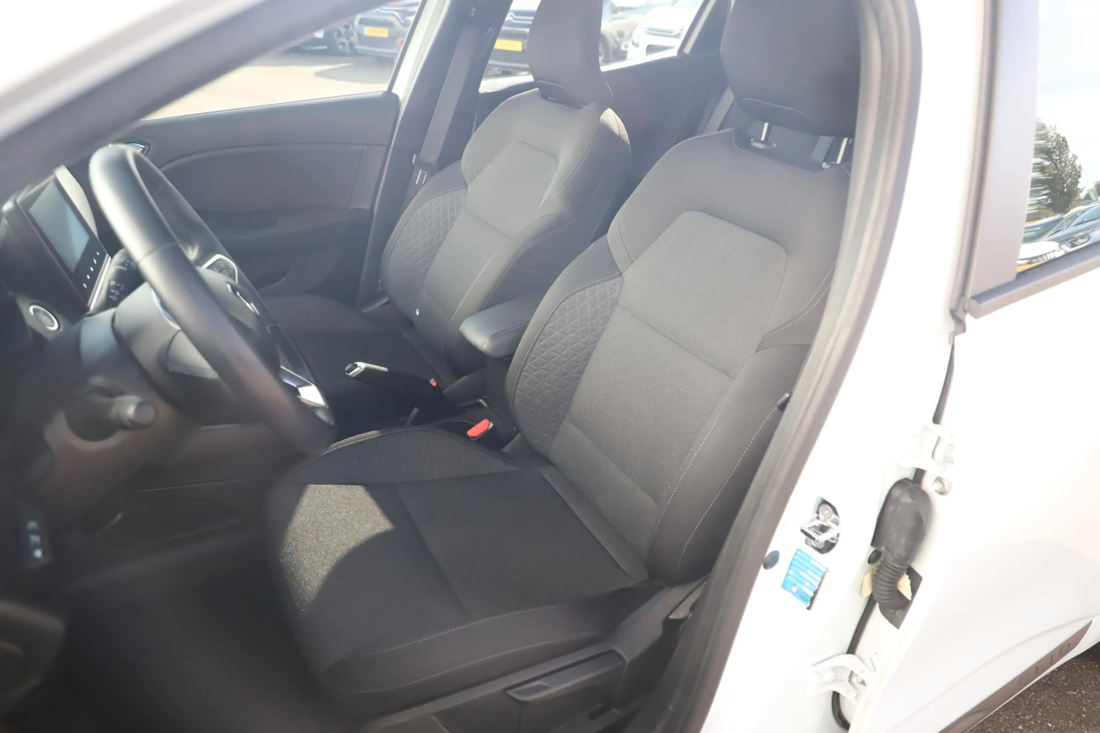 Renault Clio 1.0 TCe Business Zen Navigatie Climate Cruise Cont — photo 6