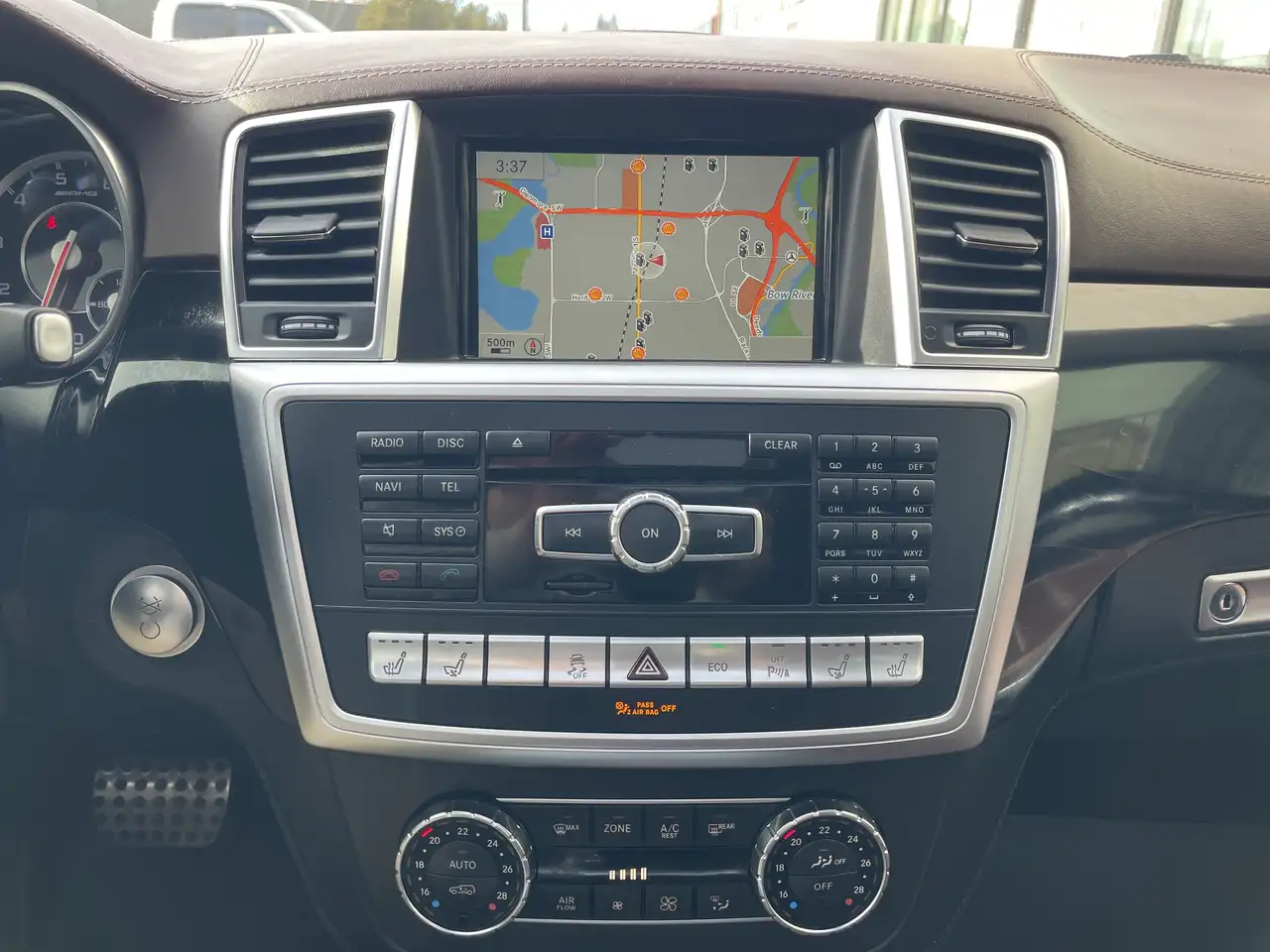 Mercedes-Benz GL-Class снимка Mercedes-Benz GL-Class