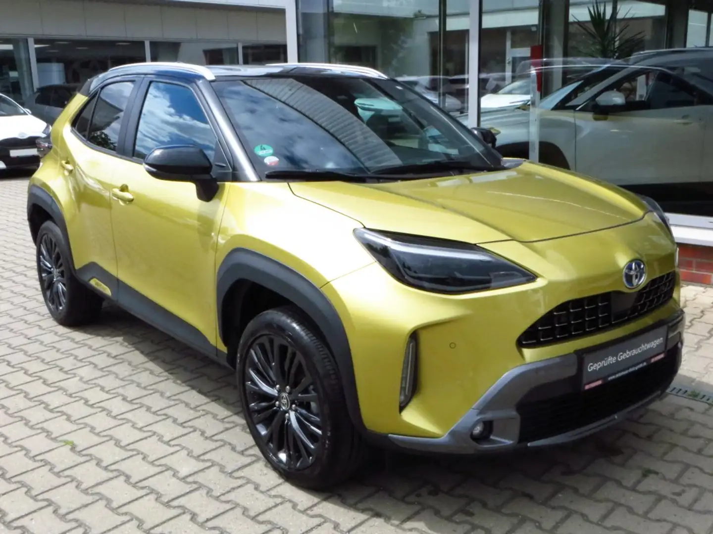 Toyota Yaris Cross 1.5 Hybrid Aventure 2WD 1.5 VVT-iE Hybrid EU6d Adv Oro - 2