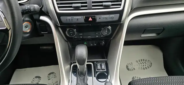 Mitsubishi Eclipse Cross view 14