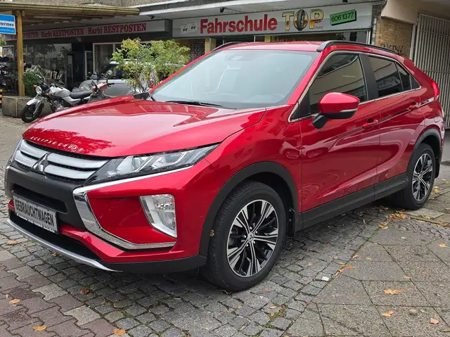 Mitsubishi Eclipse Cross view 2
