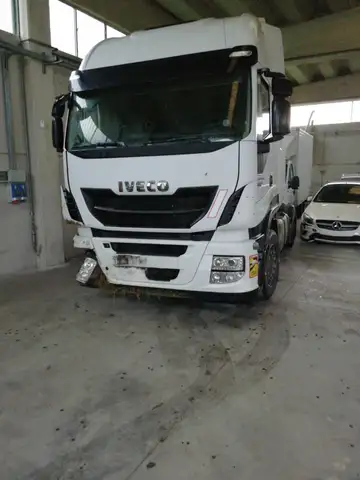 Iveco trattore stradale