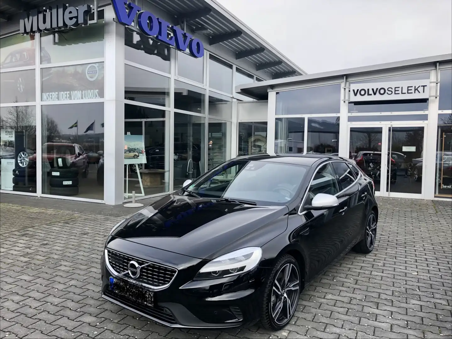 Volvo V40 V40 D4 GeartronicRDesign Noir - 1