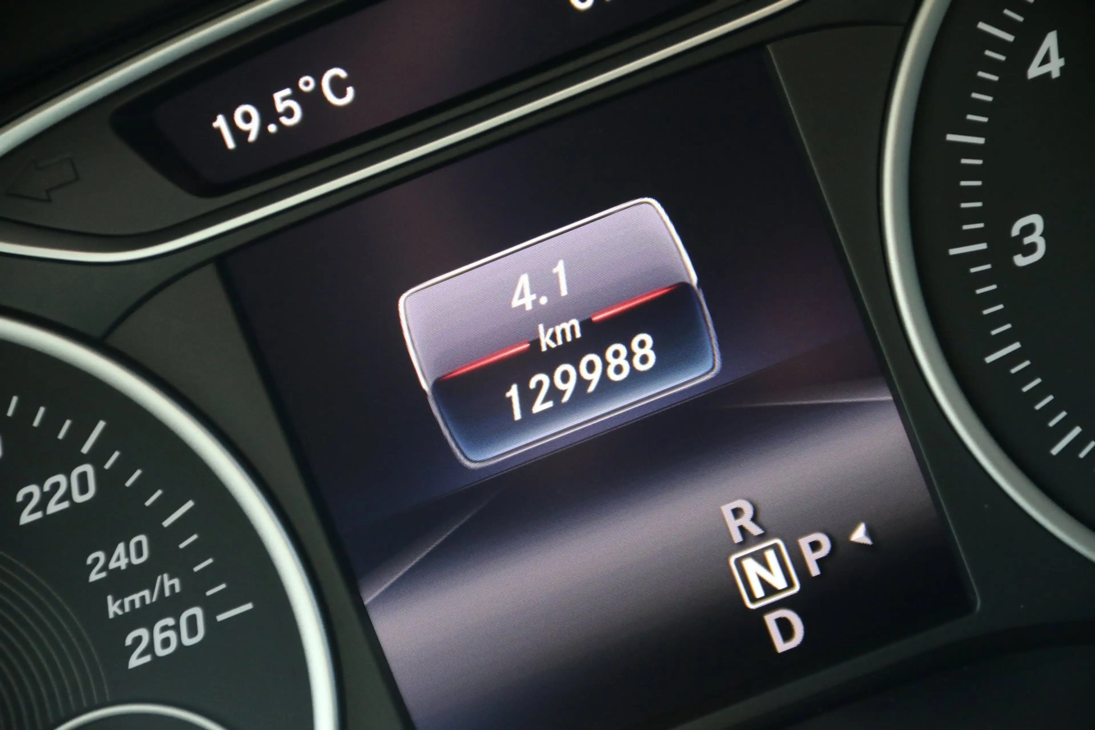 Mercedes-Benz B 180 Business Solution AMG PANO-DAK NL-AUTO NAP! — photo 16