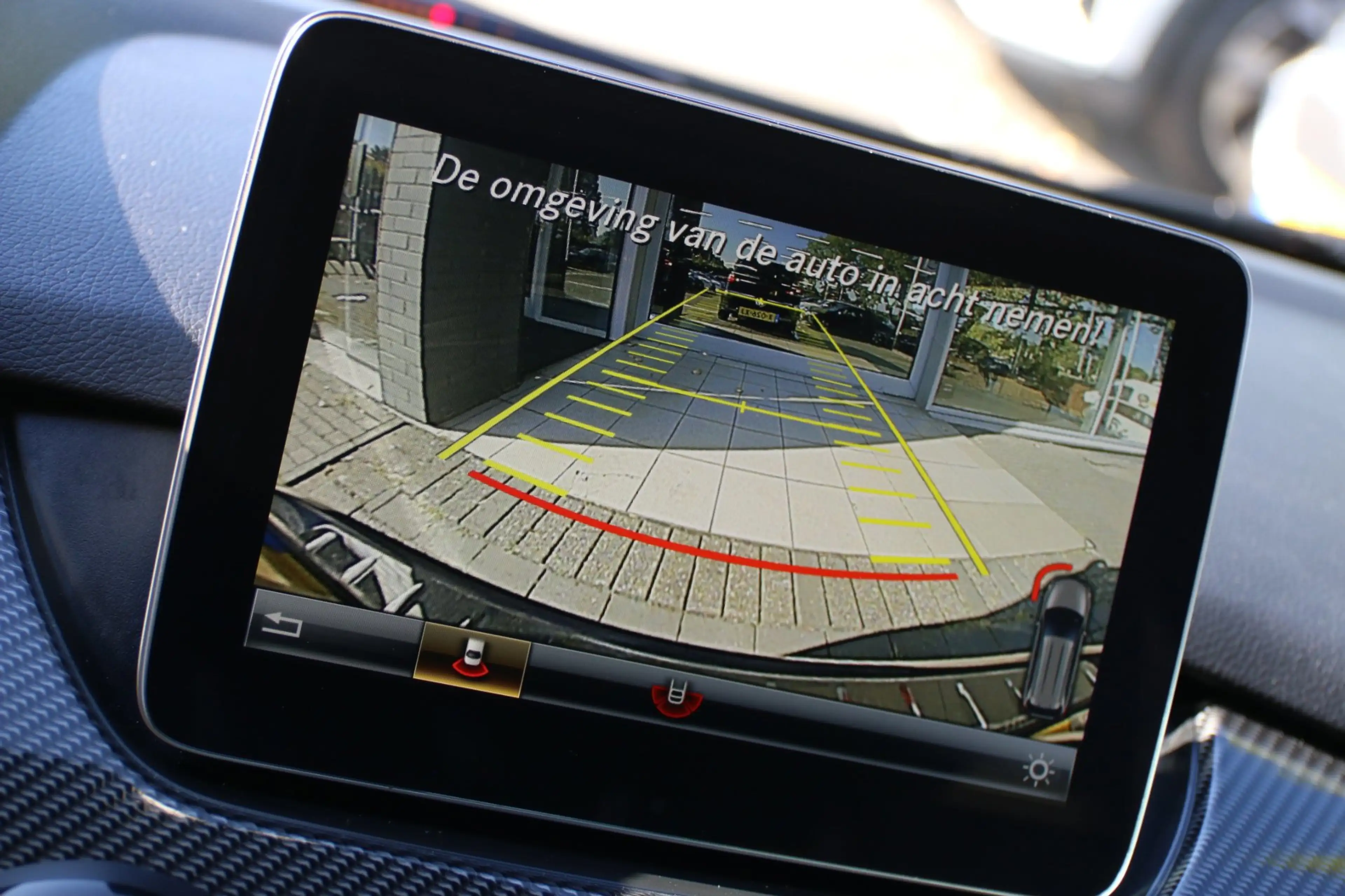 Mercedes-Benz B 180 Business Solution AMG PANO-DAK NL-AUTO NAP! — photo 9