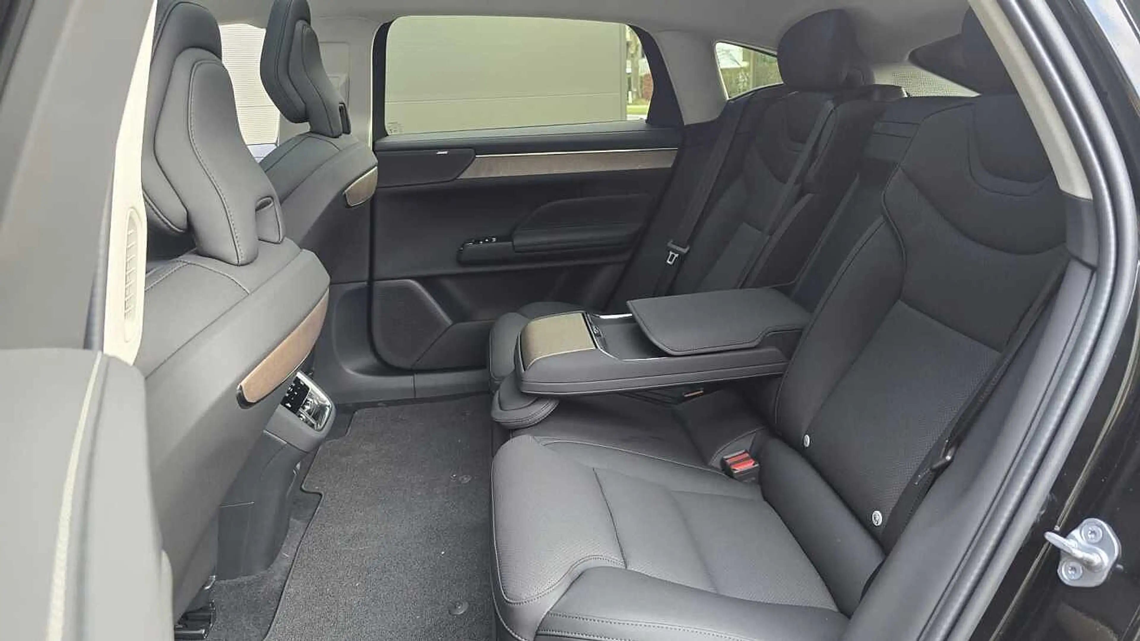 Volvo ES90 Ultra, Single Motor Extended Range, Electric NIET — photo 7