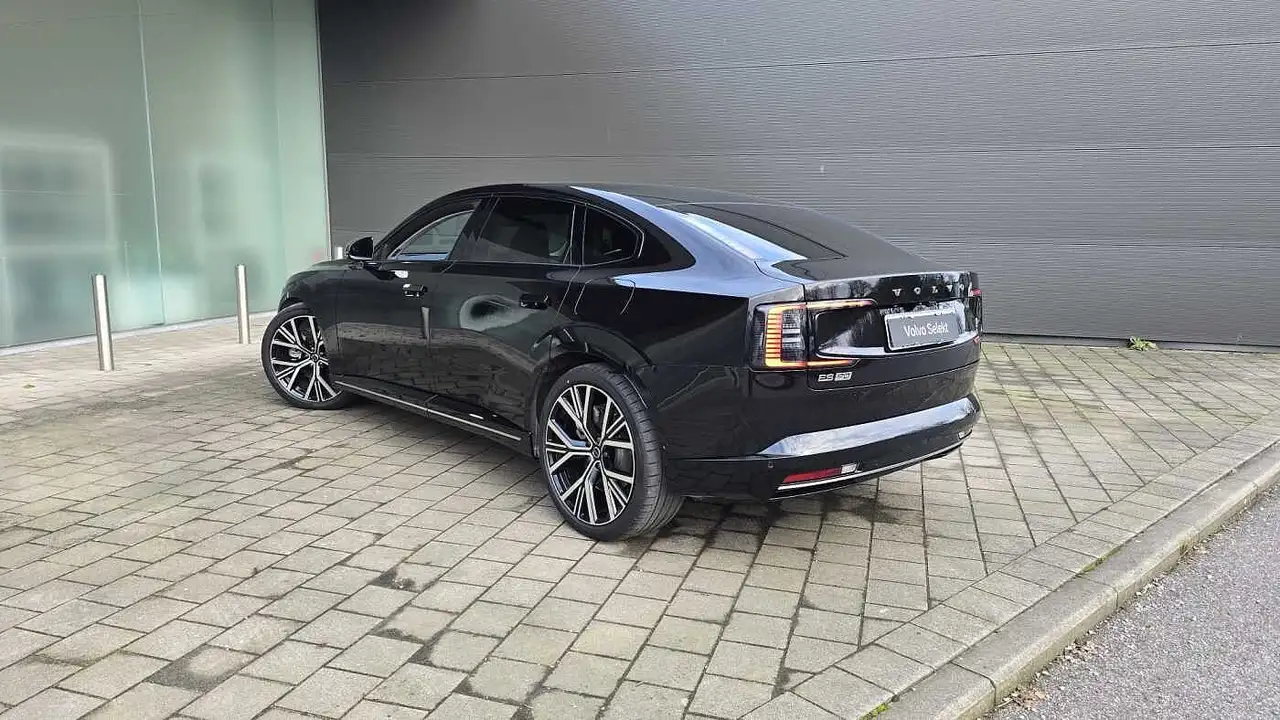 Volvo ES90 2026