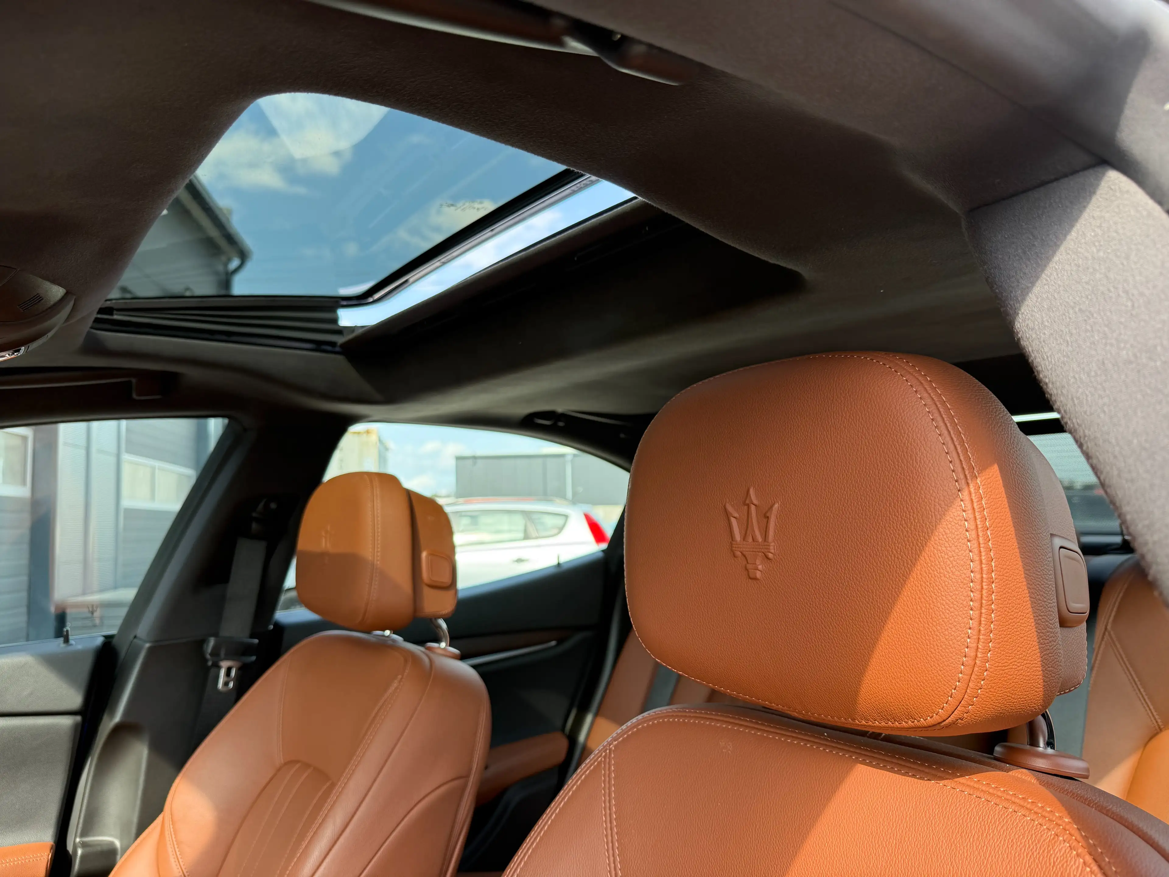 Maserati Ghibli GranSport*Traumzustand*Nur 10.000KM*VOLL*MwSt.* — photo 12