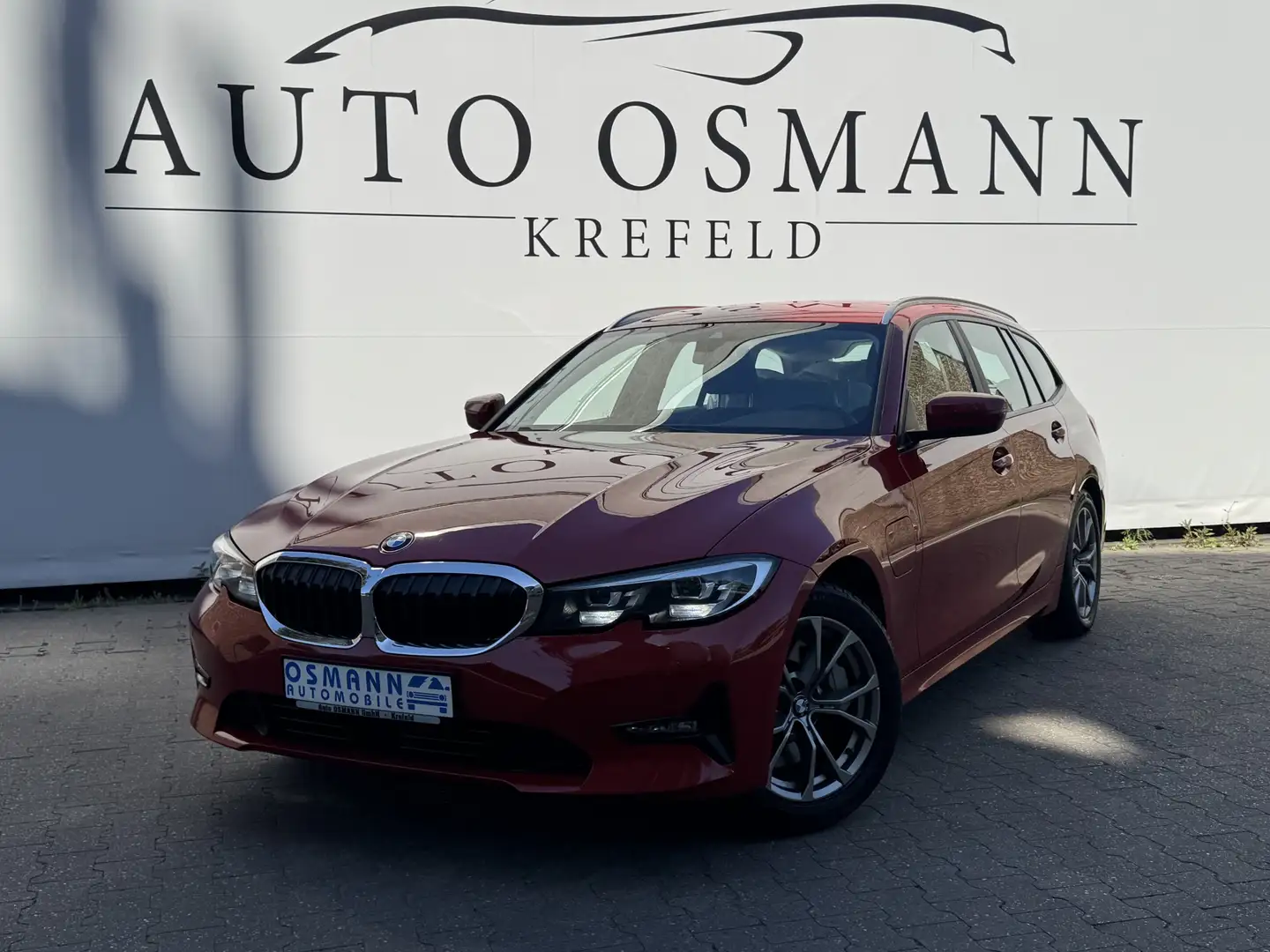 BMW 330 e Touring Aut. Advantage LED DAB Kırmızı - 1