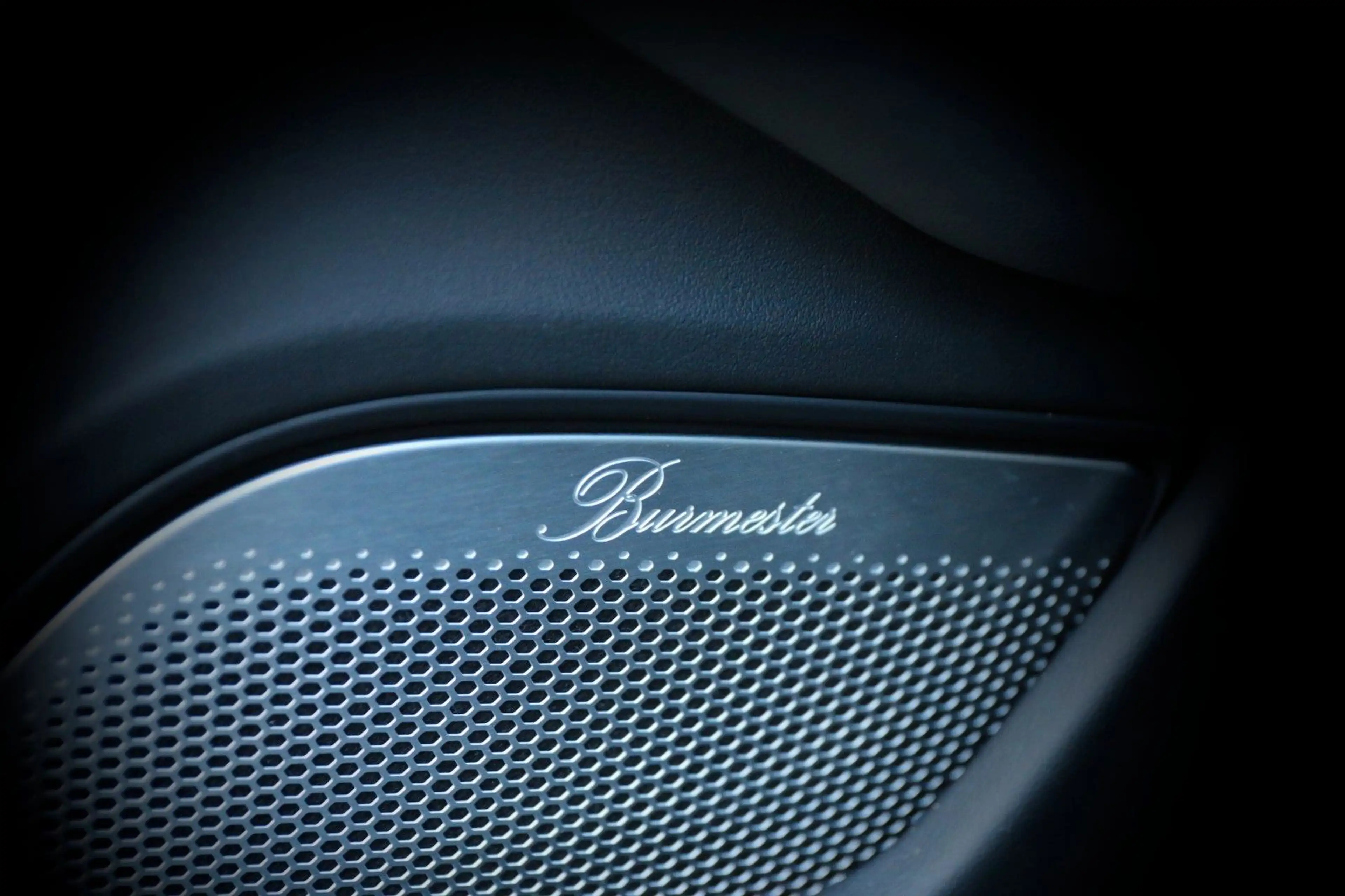 Porsche Taycan SportDesign InnoDrive Burmester 93,4kWh — photo 14