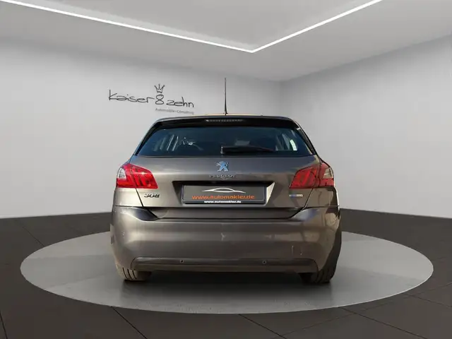 Peugeot 308 view 7
