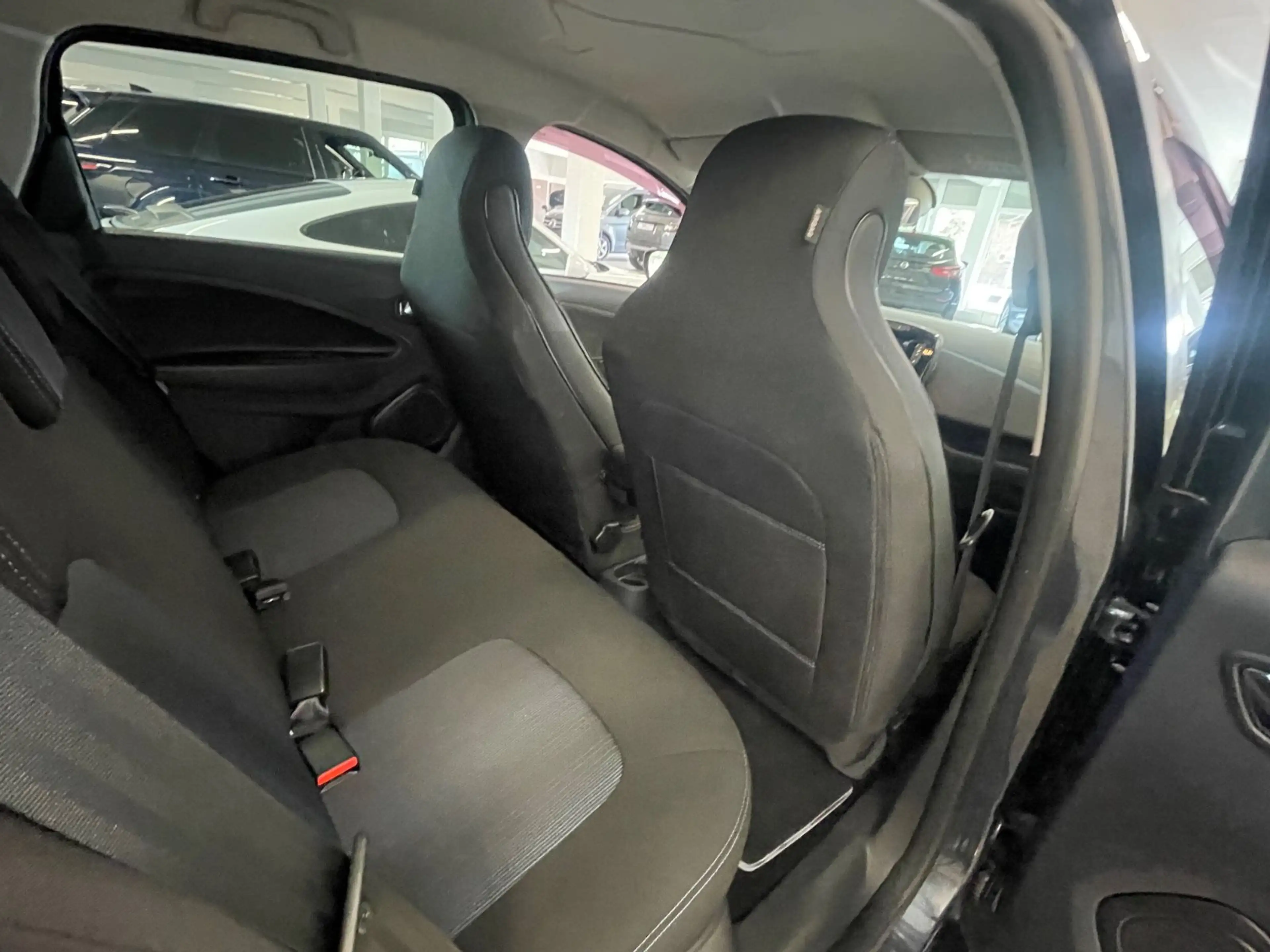 Renault ZOE Zoe Life — photo 8