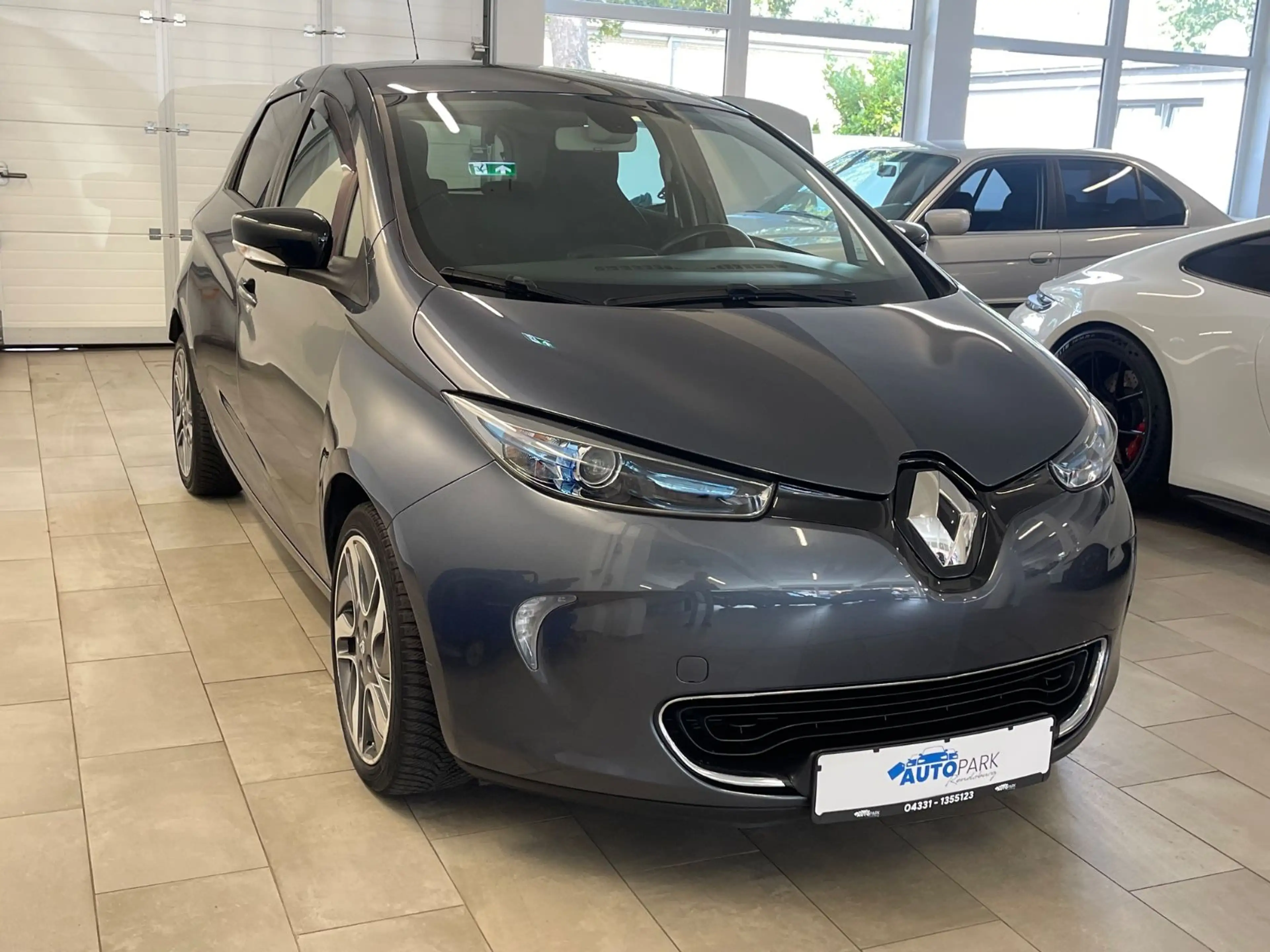 Renault ZOE Zoe Life — photo 3