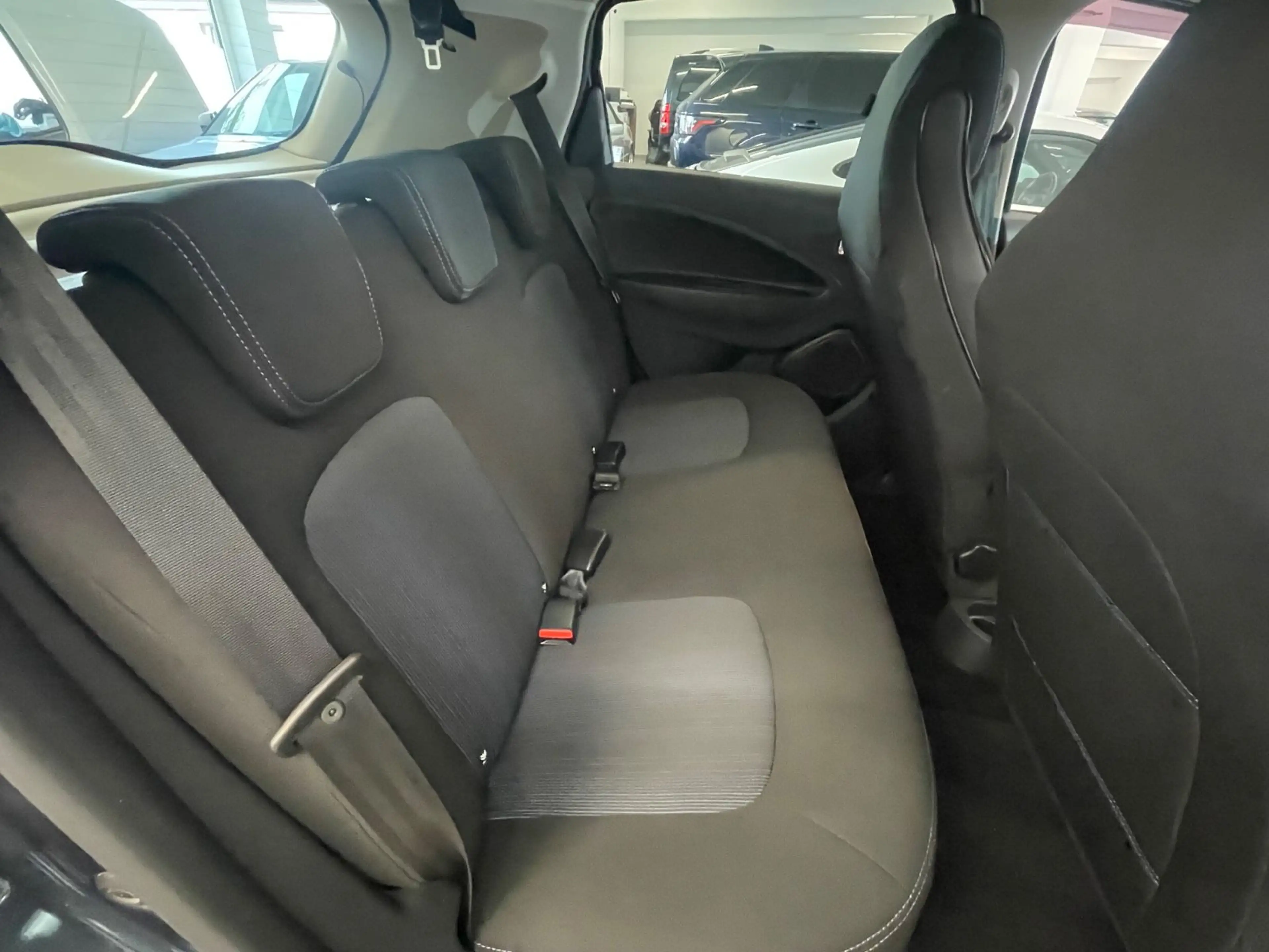 Renault ZOE Zoe Life — photo 9
