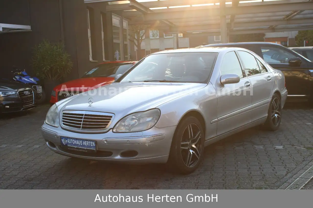 Mercedes-Benz S 320