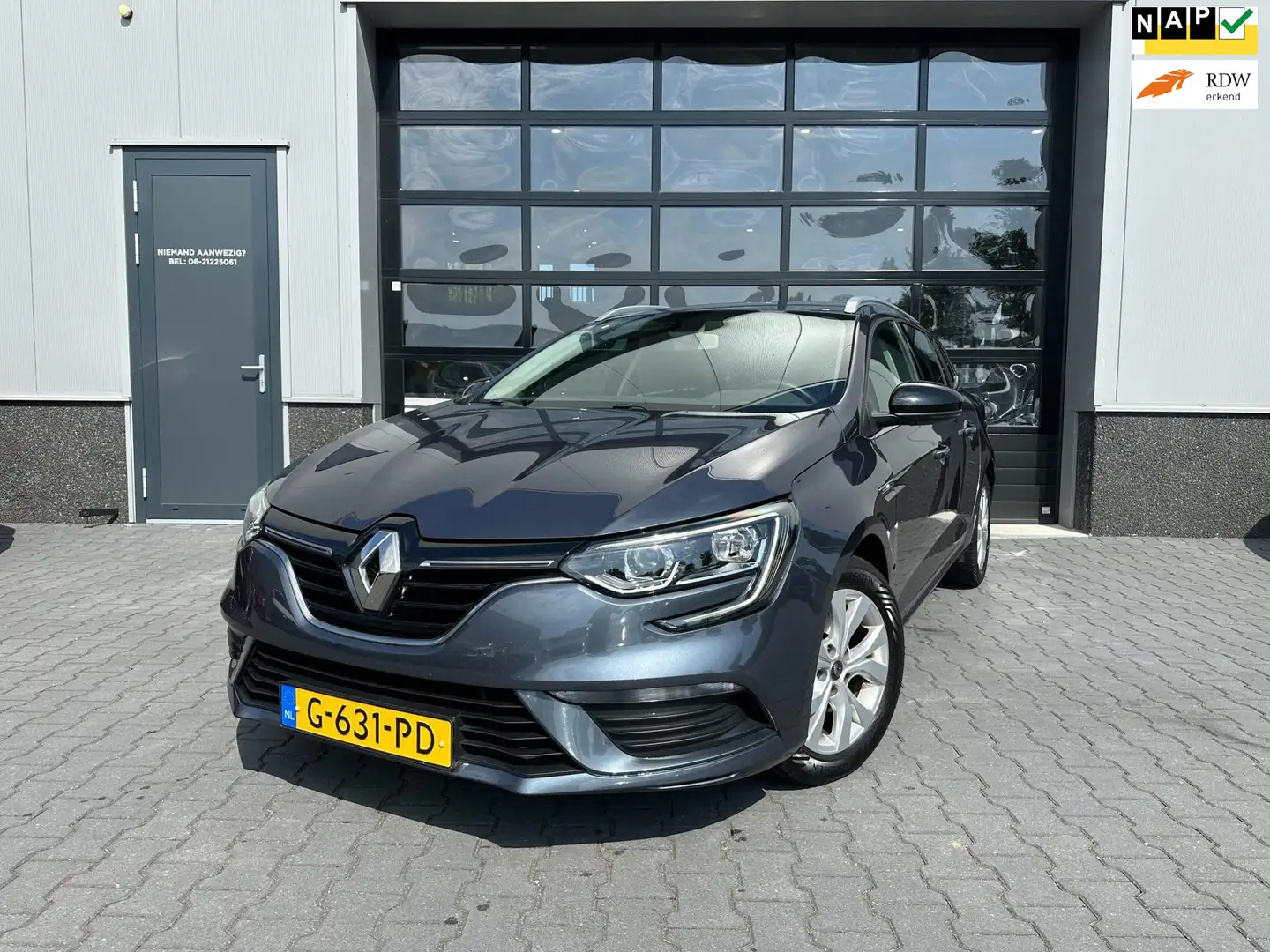 Renault Megane Estate 1.3 TCe Limited VOL LEDEREN interieur en vo Grijs - 1